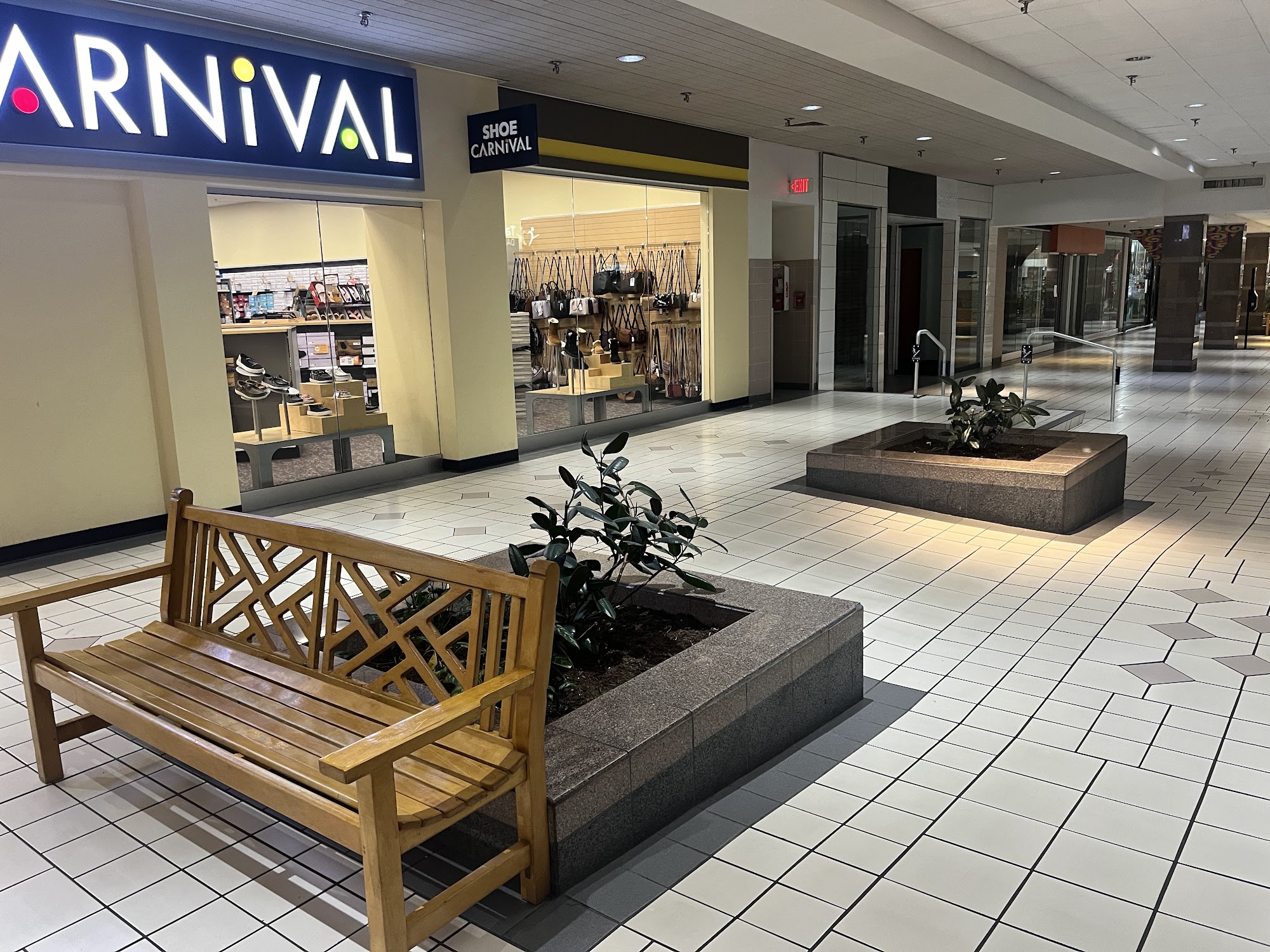 Colonial Park Mall