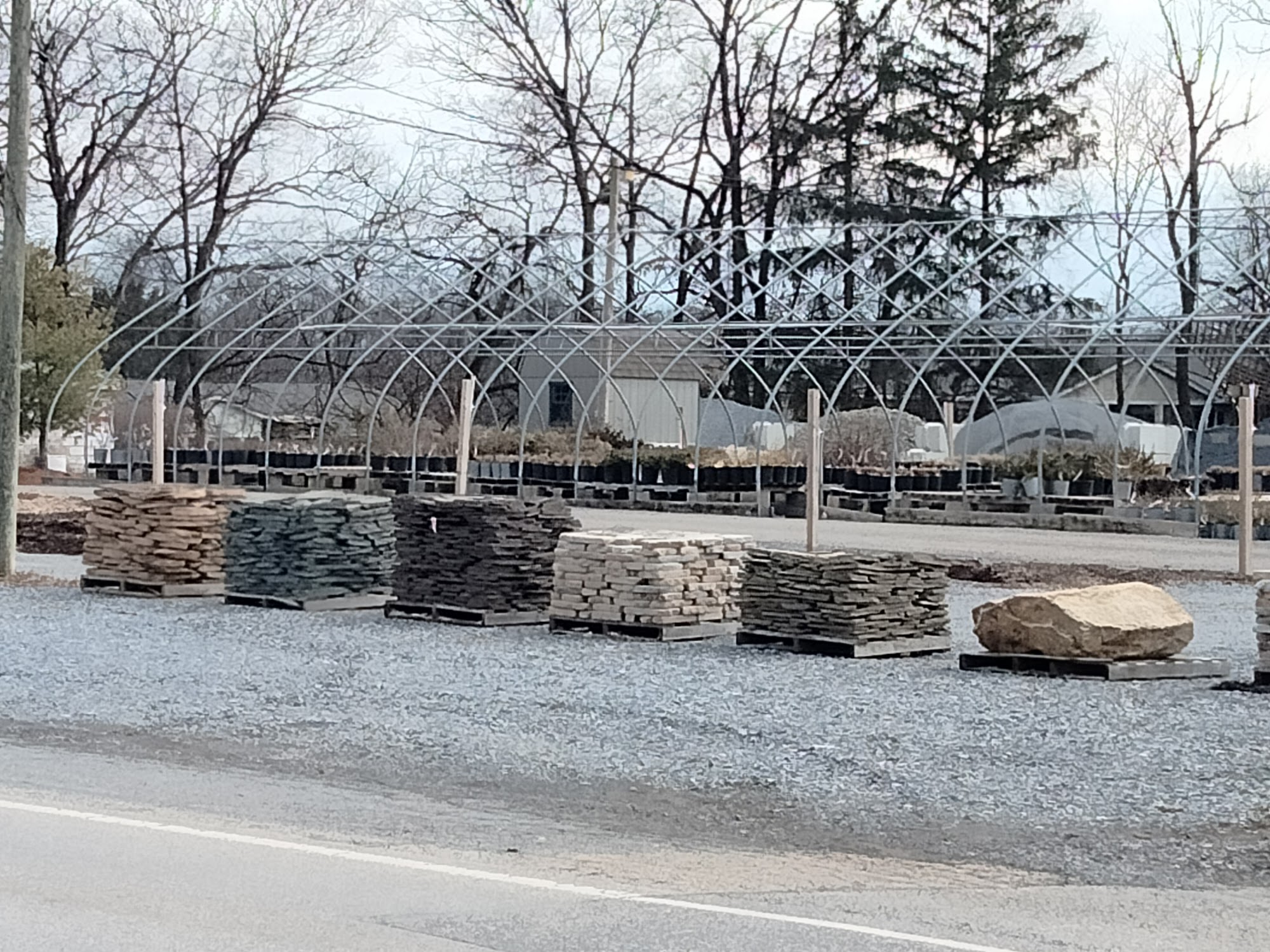 Harrisburg Gardens Inc -Topsoil-Mulch-Stone