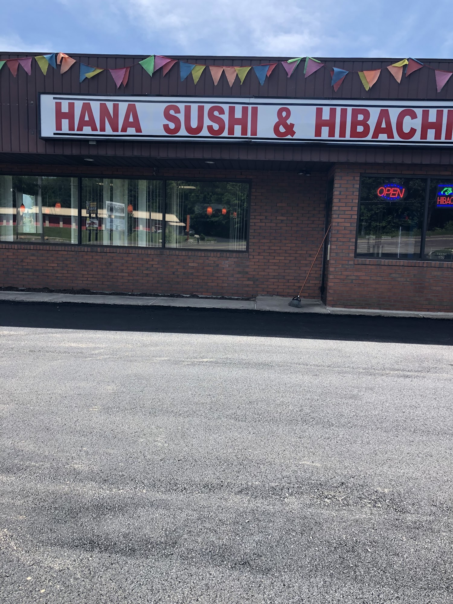 HANA SUSHI AND HIBACHI