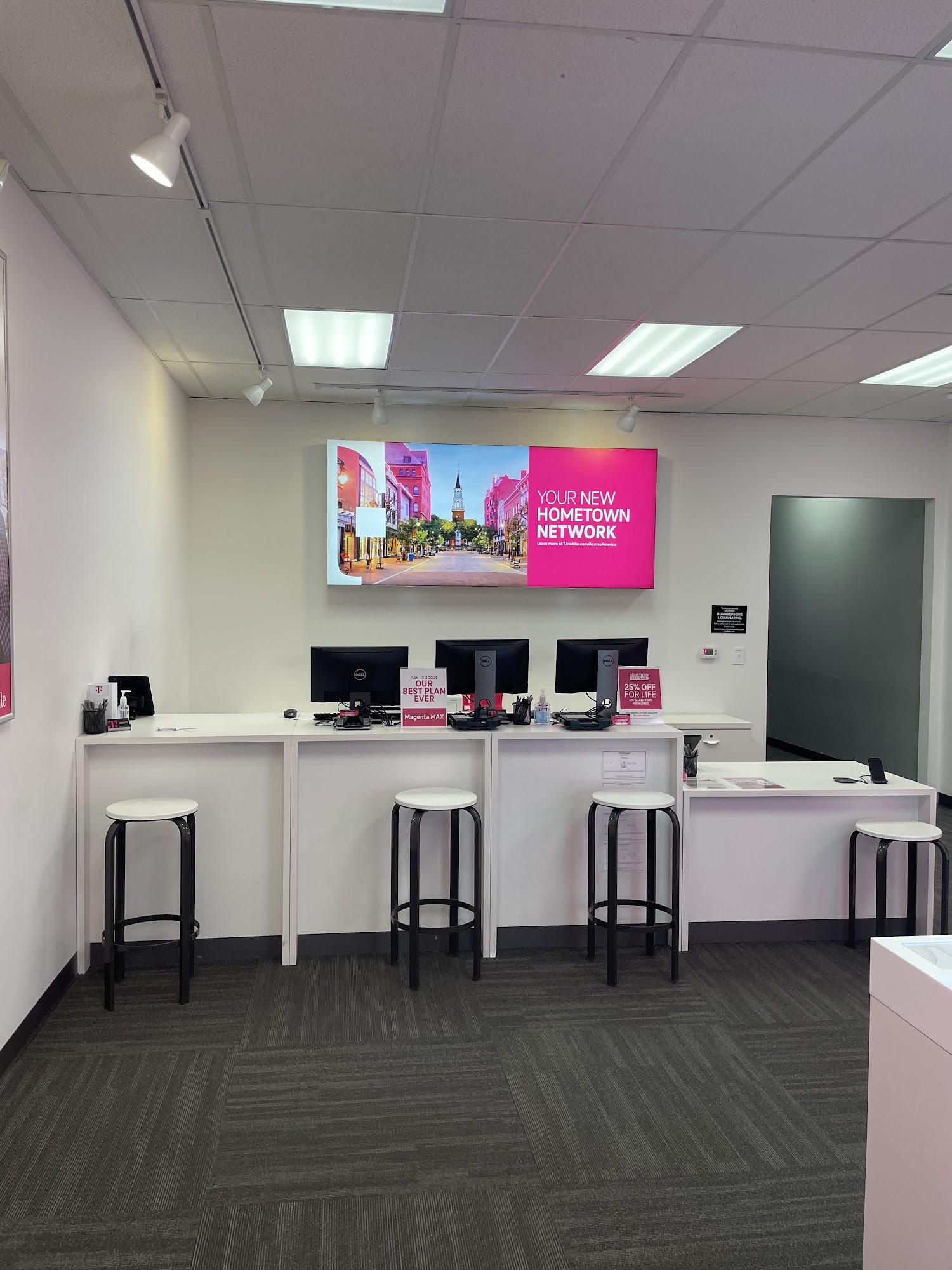 T-Mobile Authorized Retailer