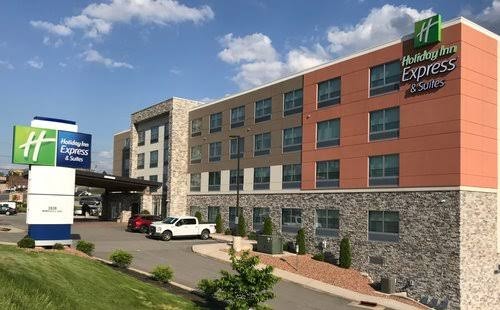 Holiday Inn Express & Suites Pittsburgh - Monroeville, an IHG Hotel