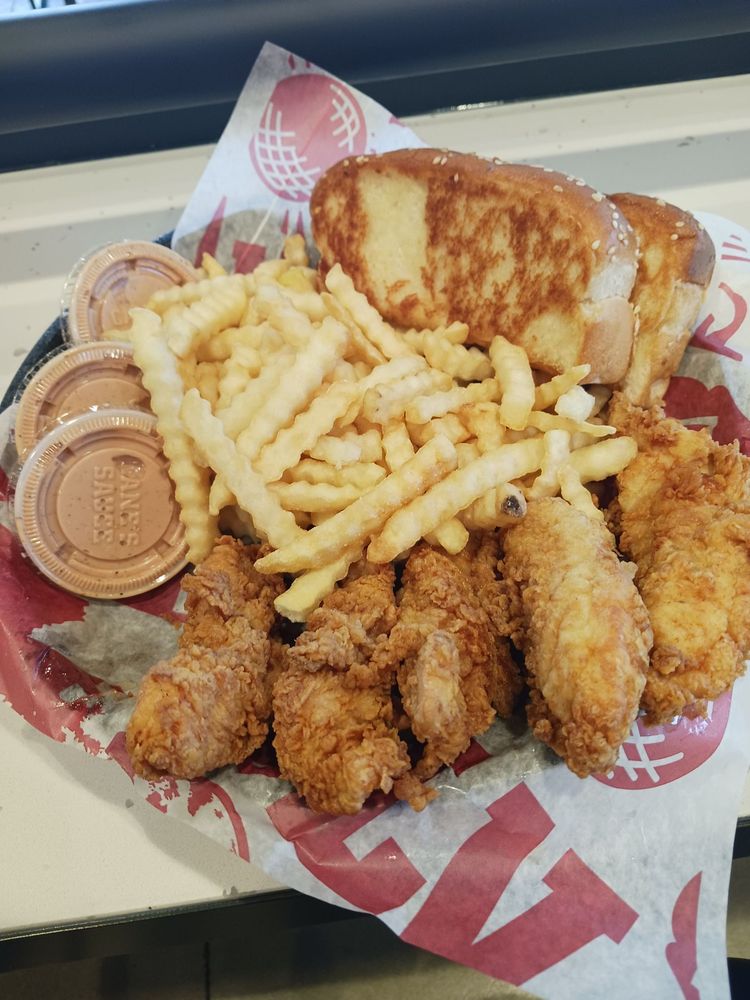 Raising Cane's, North Versailles Menu, Reviews (134), Photos (10