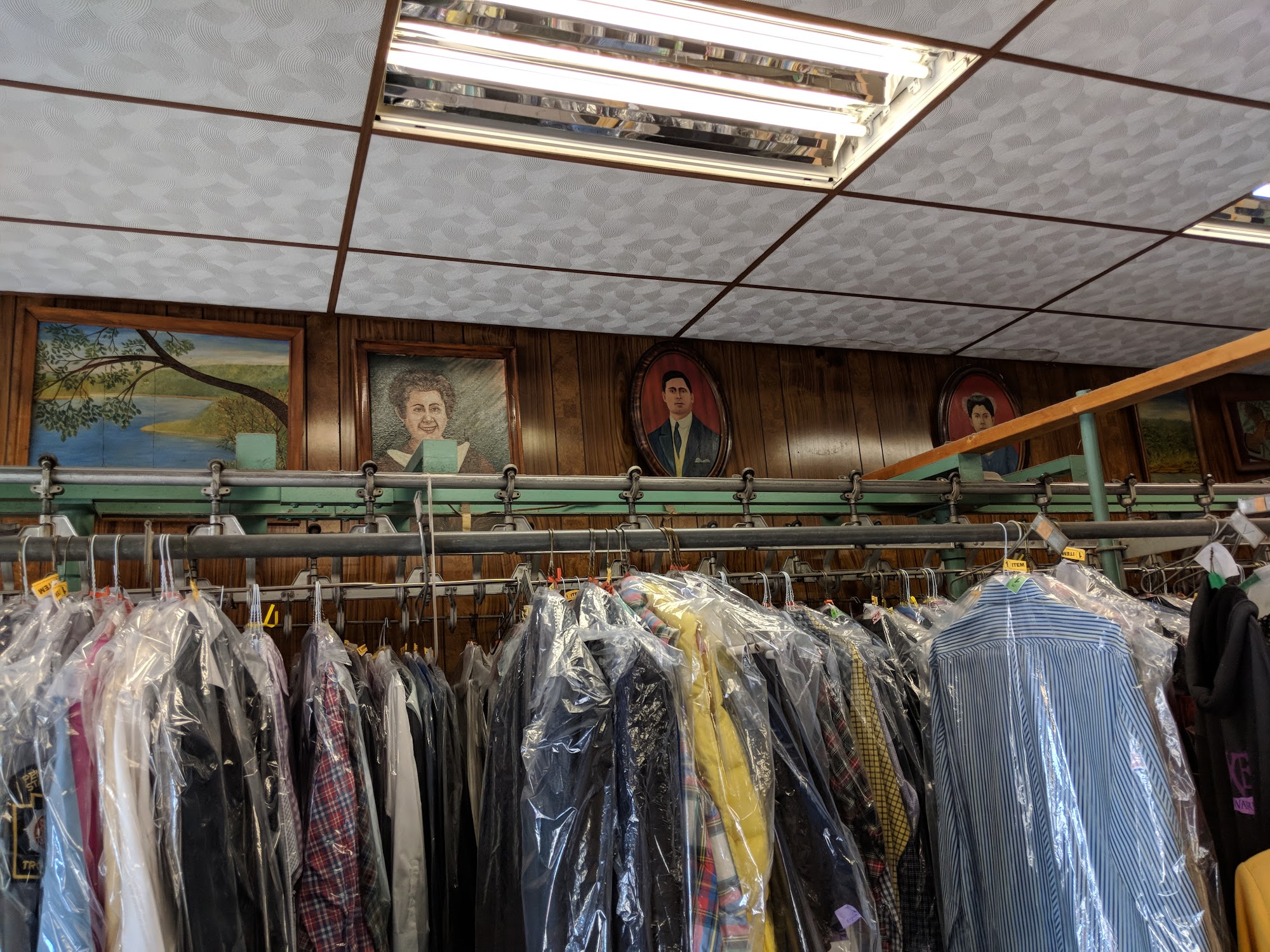 Lease Dry Cleaners 307 Oak St #1618, Old Forge Pennsylvania 18518