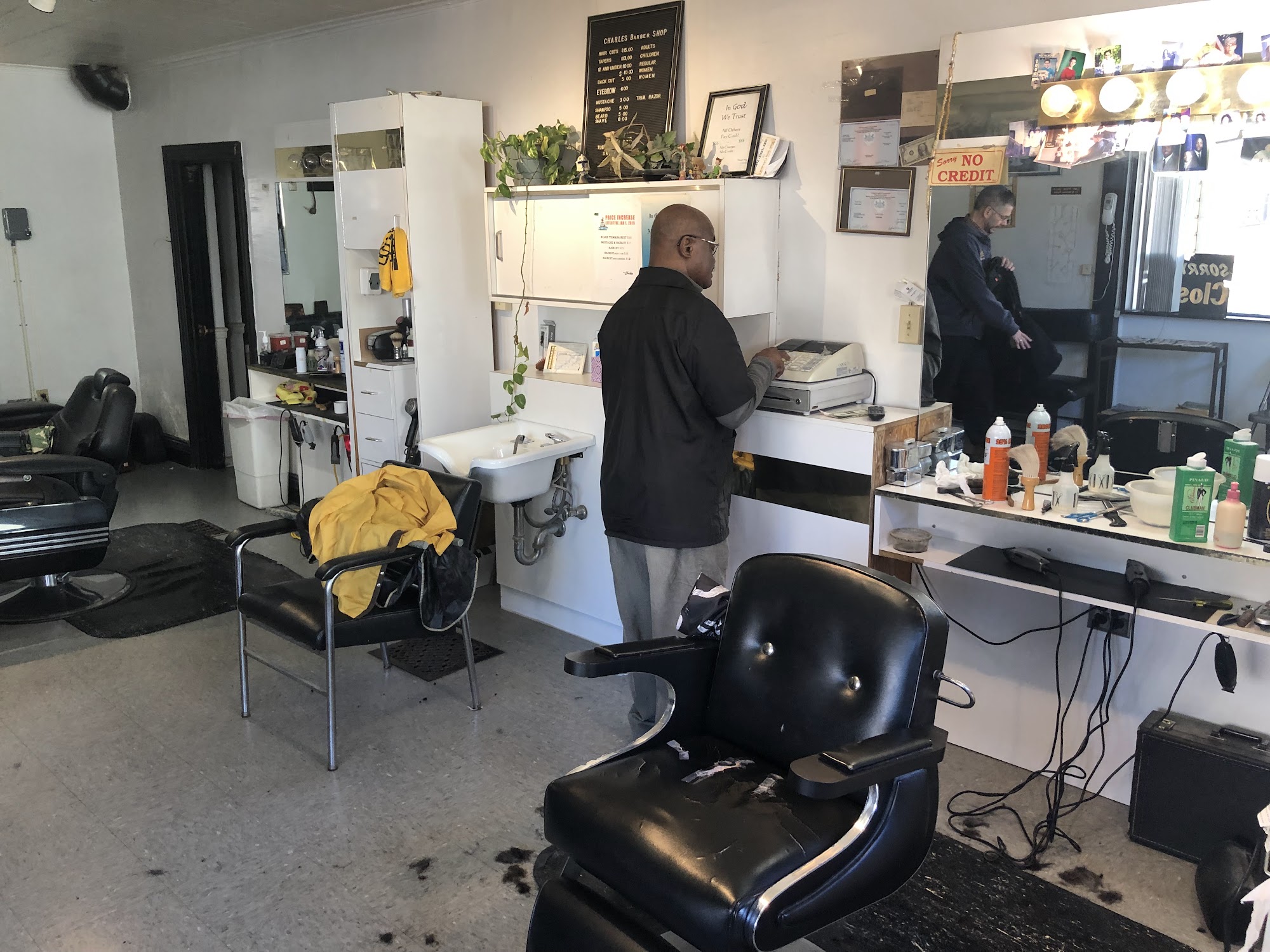 Charles's Barber Shop