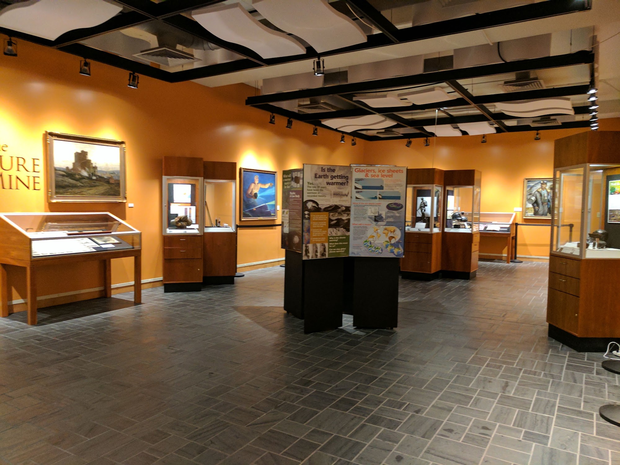 Earth and Mineral Sciences Museum and Art Gallery