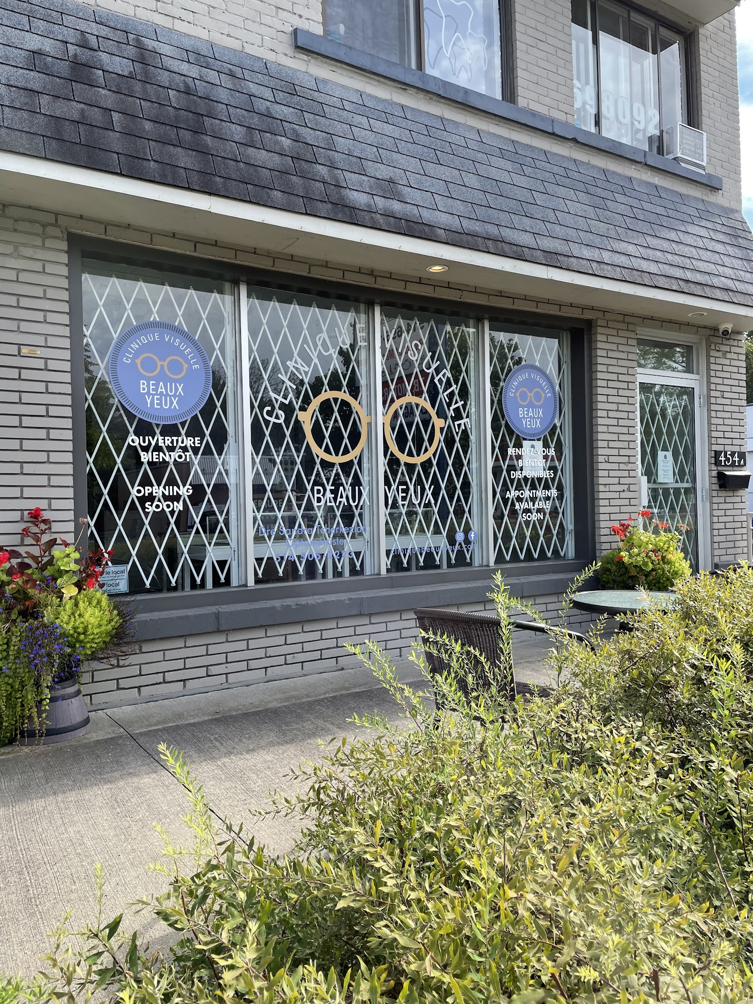 Clinique Beaux Yeux 454 A Beaconsfield Blvd, Beaconsfield Quebec H9W 4B9