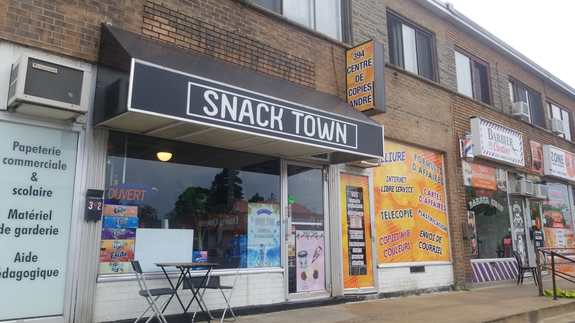 Snacktown: Exotic Sodas & Munchies (Laval)
