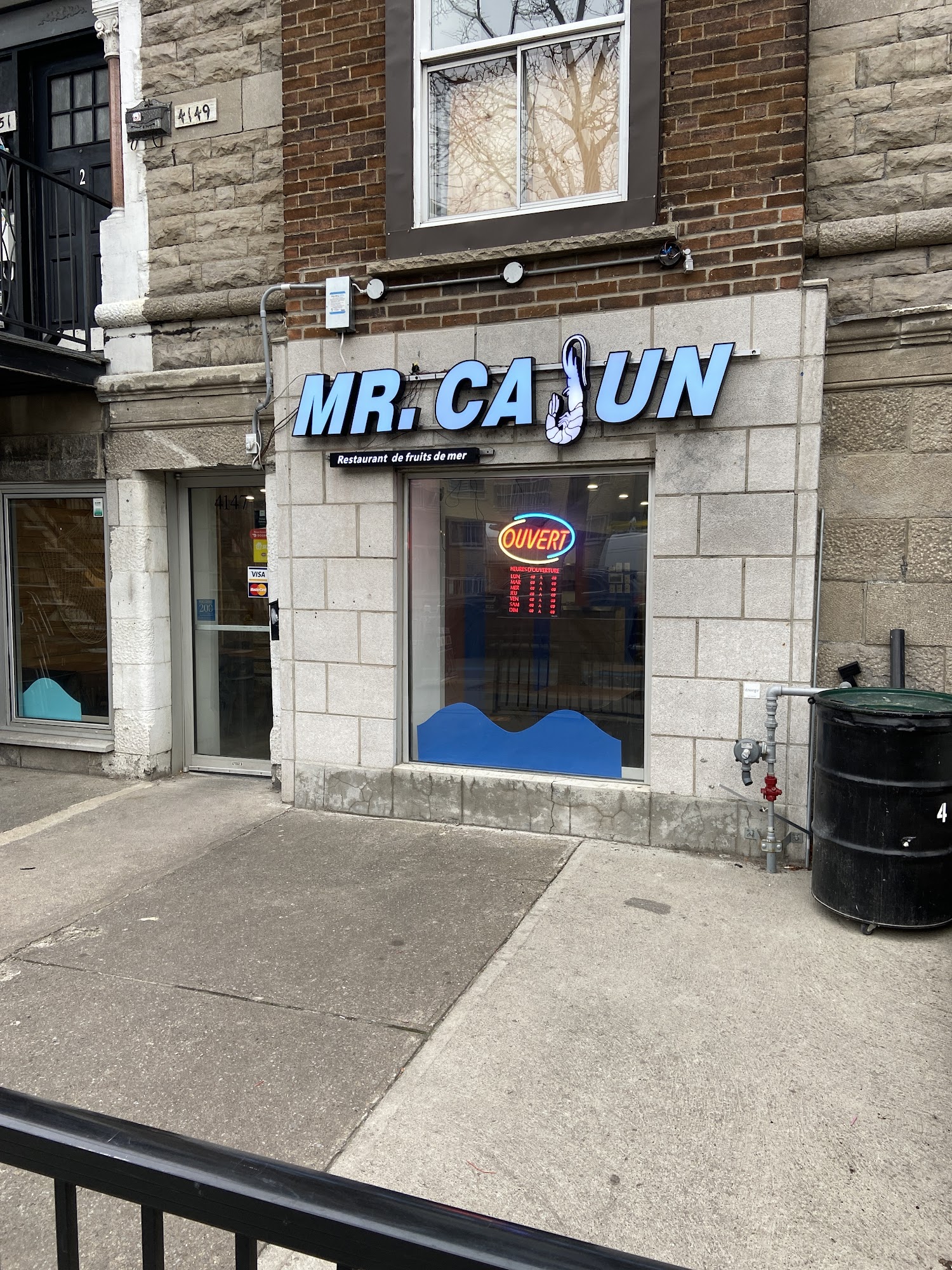 MR CAJUN 4147 Saint Denis St, Montreal, QC H2W 2M7