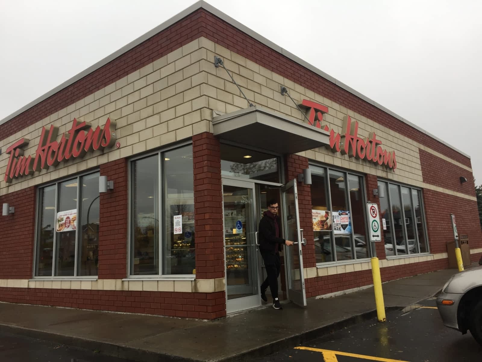 Photo credit: yellowpages.ca