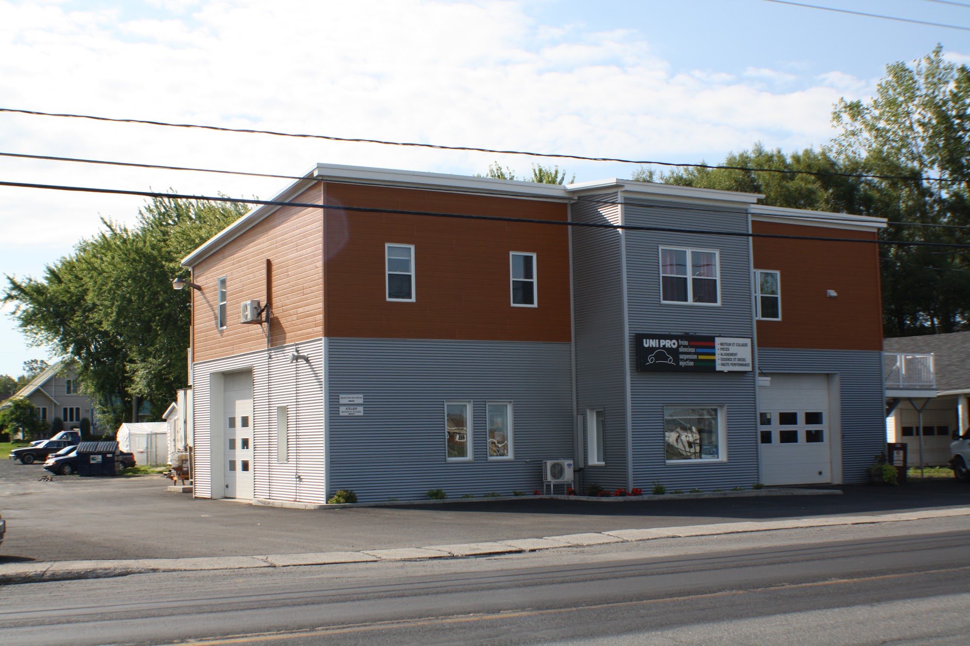 Garage Center Of Mechanics FL St-Cyrille 4630 Rue Principale, Saint-Cyrille-de-Wendover Quebec J1Z 1E7