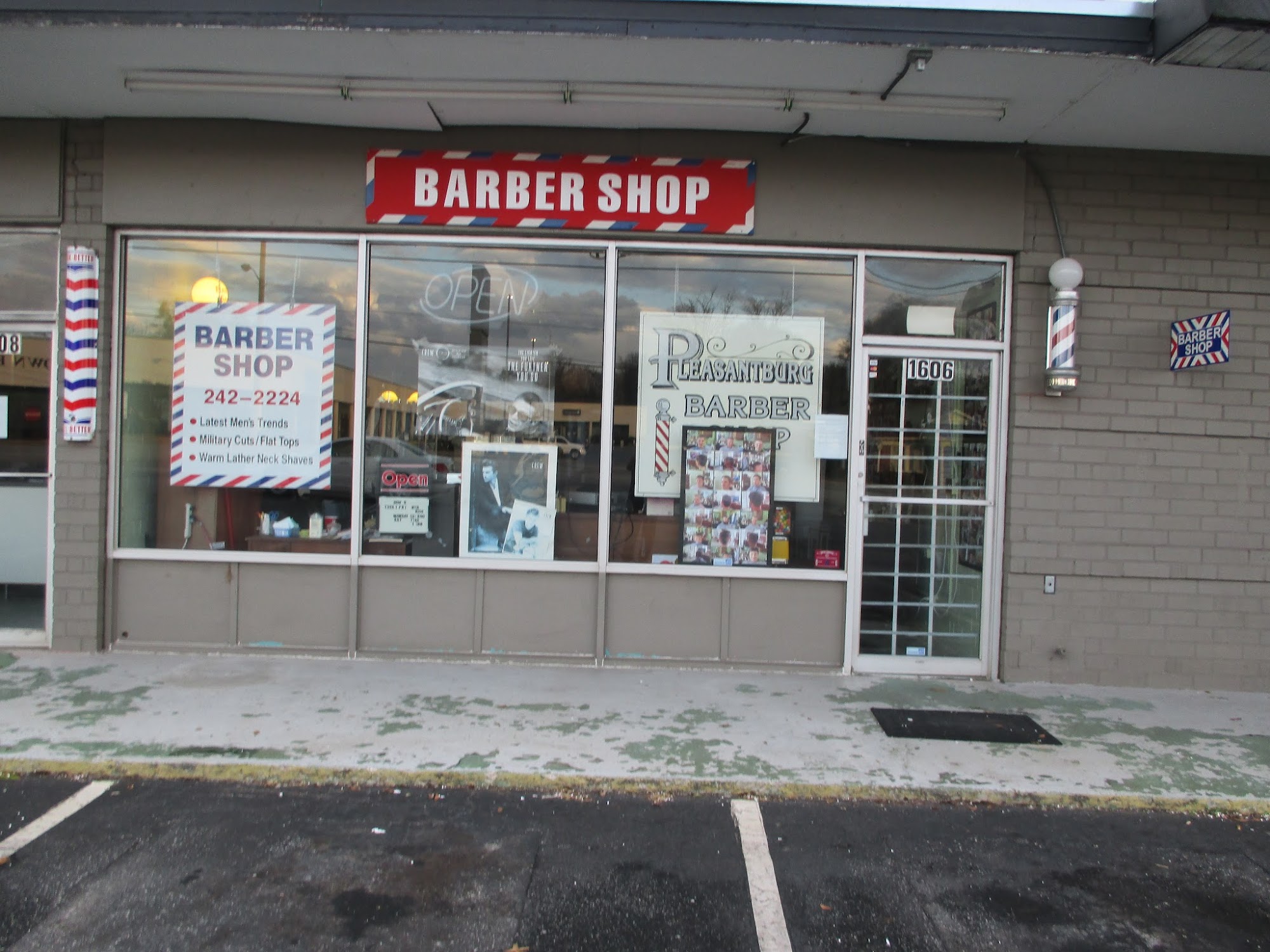 Laurens rd barber shop