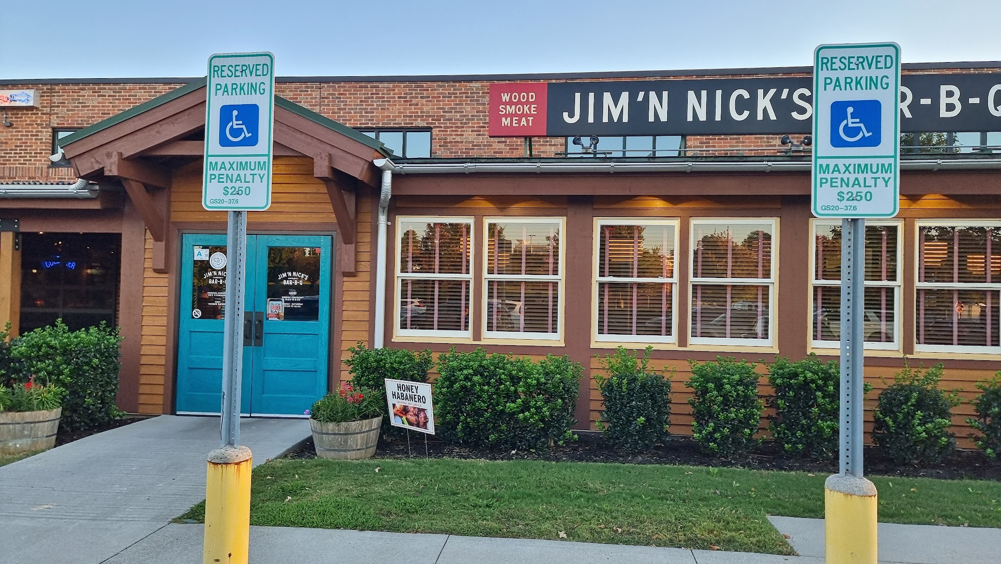 Jim 'N Nick's