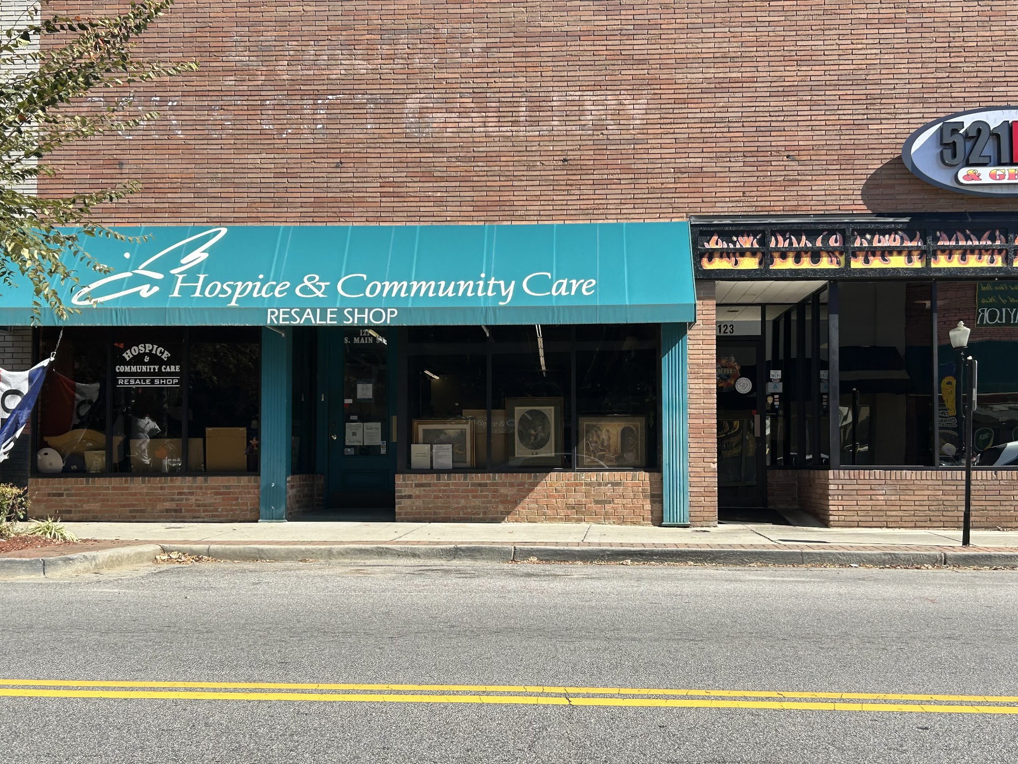 Hospice & Community Care Resale Shop