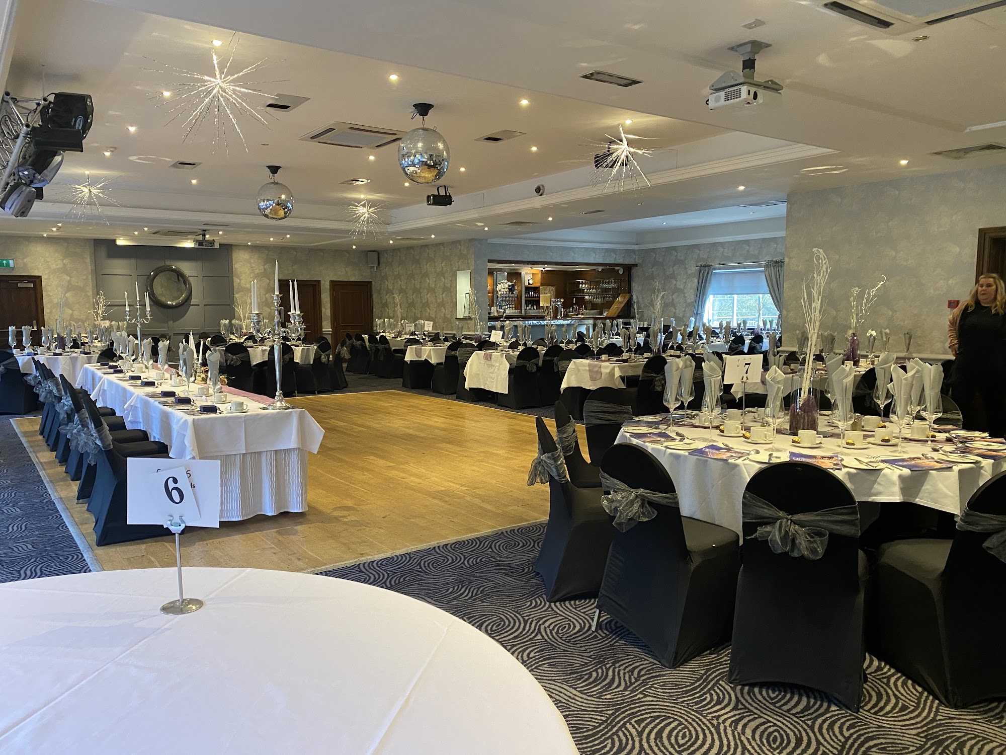 Tudor Hotel