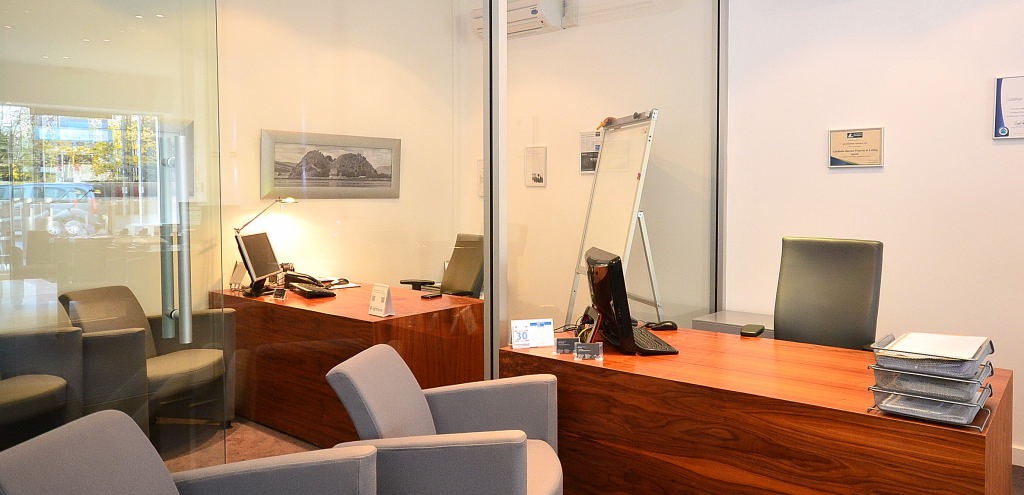 Caledonia Bureau Dumbarton