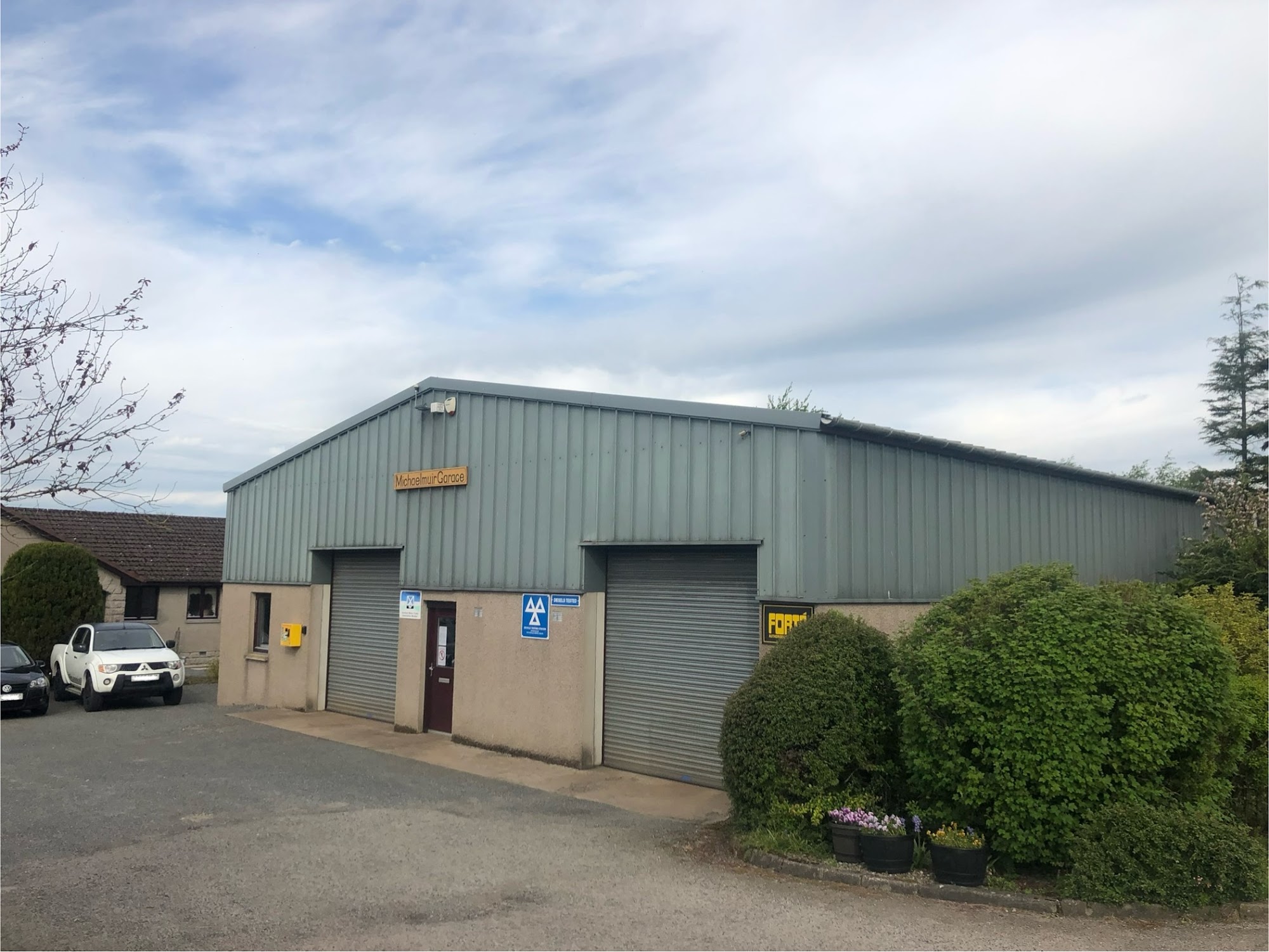 Michaelmuir Garage