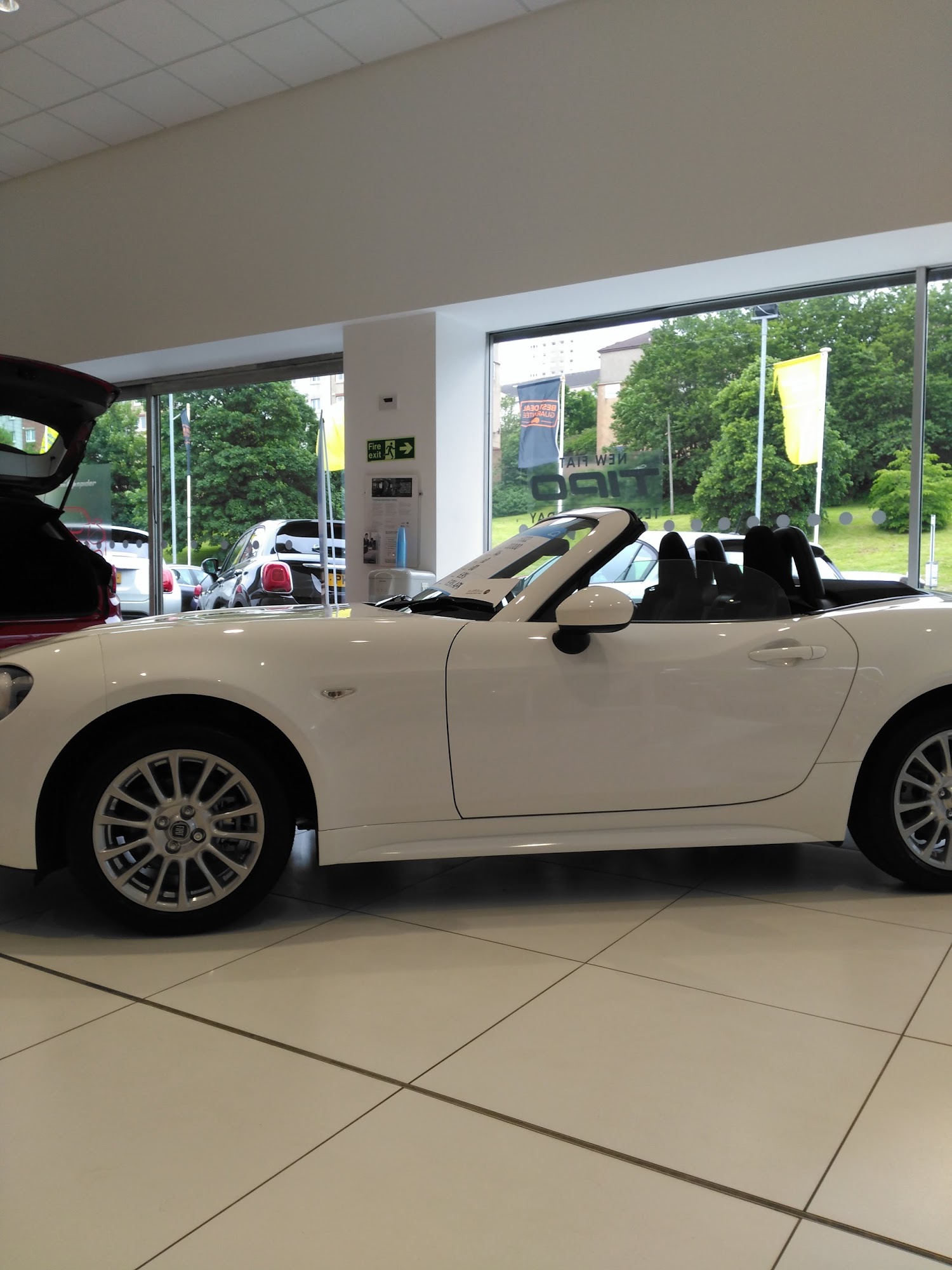 Arnold Clark Glasgow Fiat / Kia / Abarth (North)