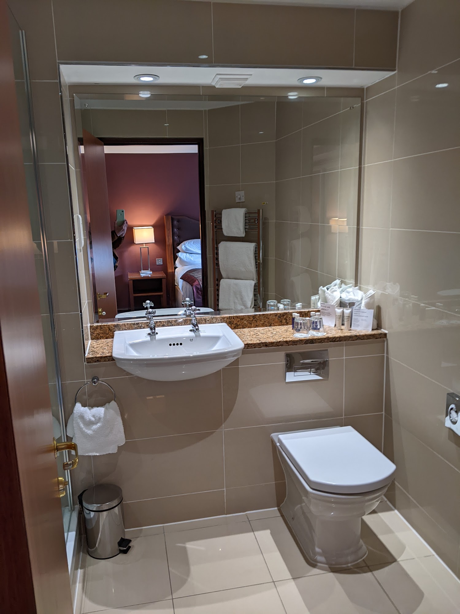 Carlton George Hotel