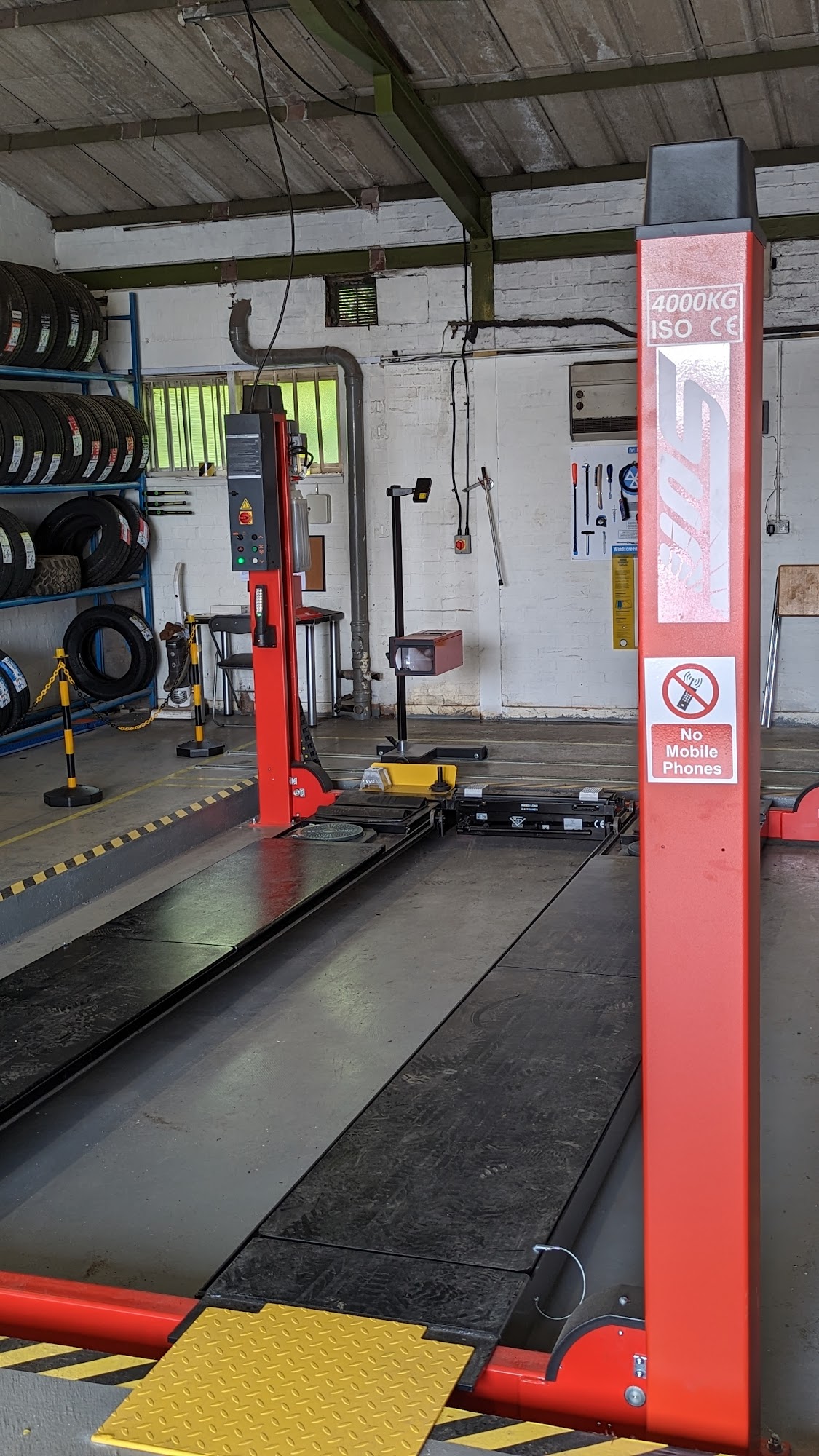 RC Tyre - Glenrothes