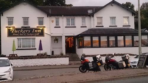 Tuckers Inn