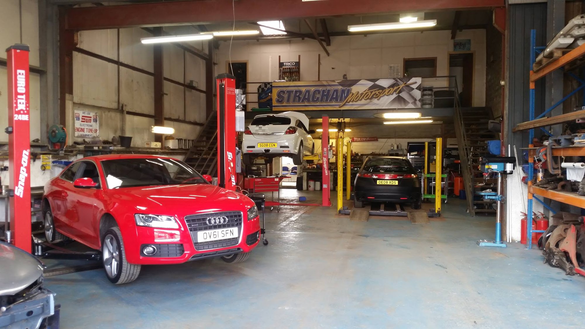 Strachans Garage