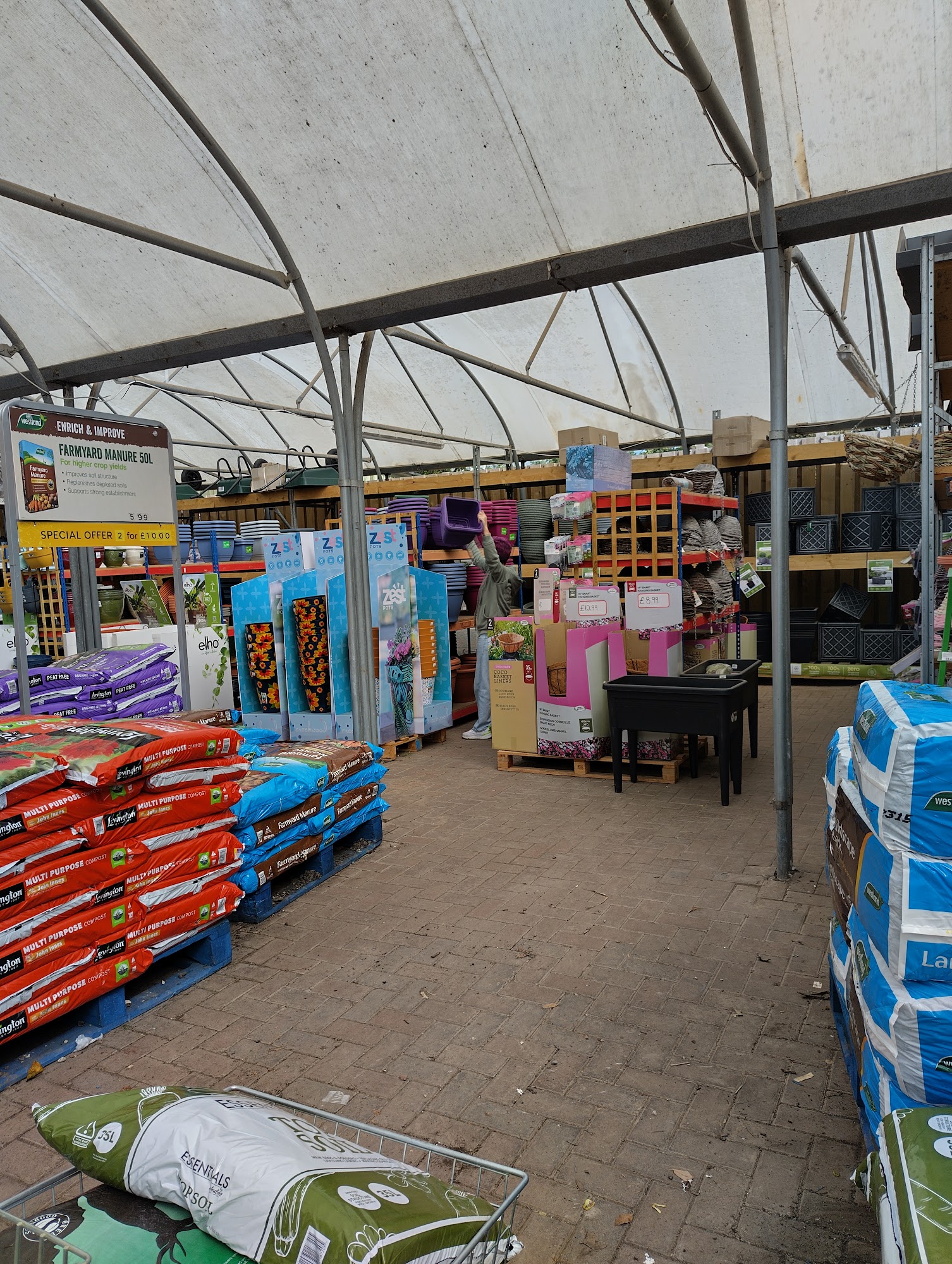 Strawberry Corner Garden Centre