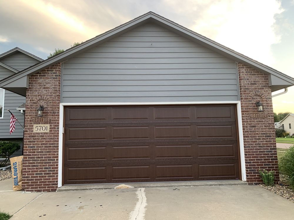 Tailored Garage Door LLC 229 Devitt Dr, Harrisburg South Dakota 57032