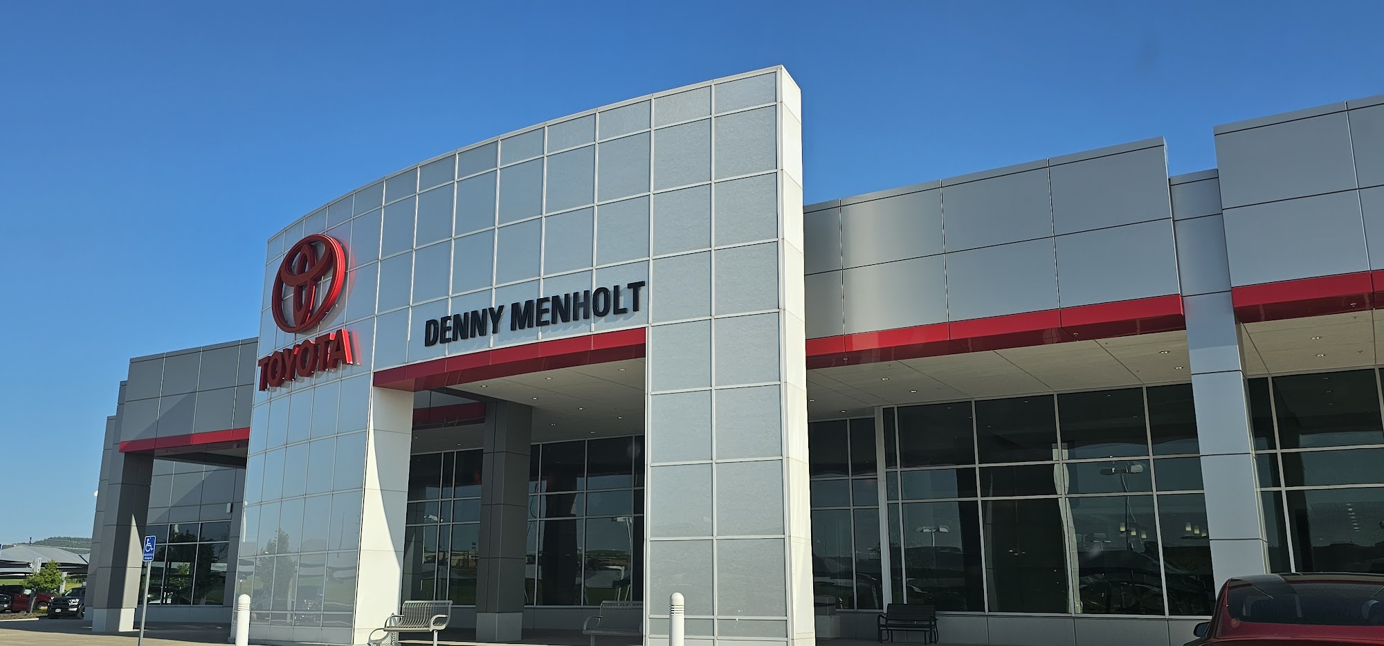 Denny Menholt Toyota Service and Parts