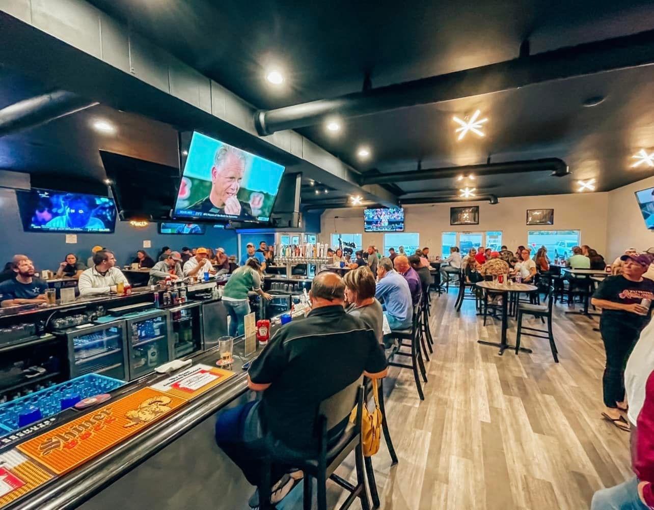 Labbie's Sports Bar & Grill