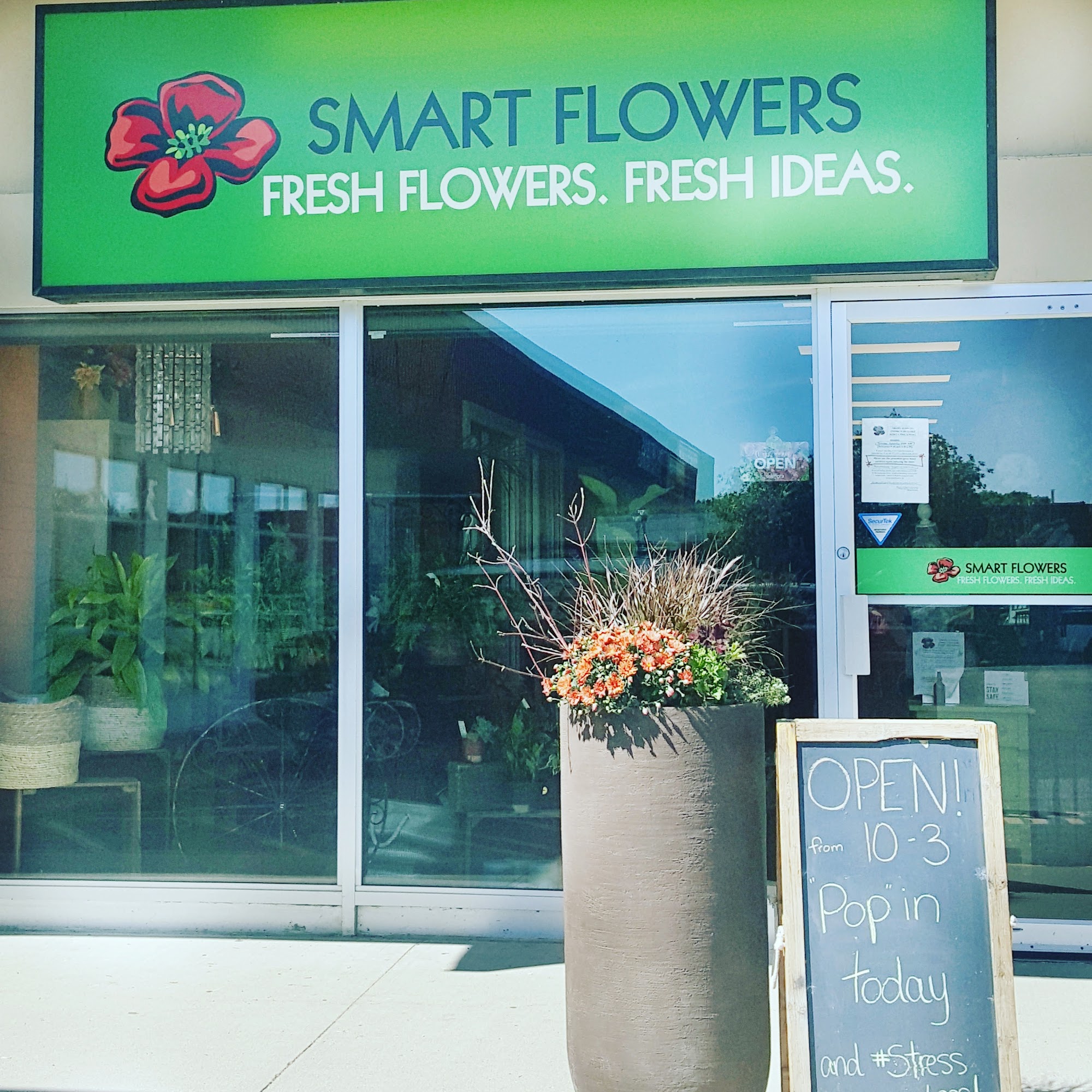 Smart Flowers - Florist 330 Central Ave N #4, Swift Current Saskatchewan S9H 0L4