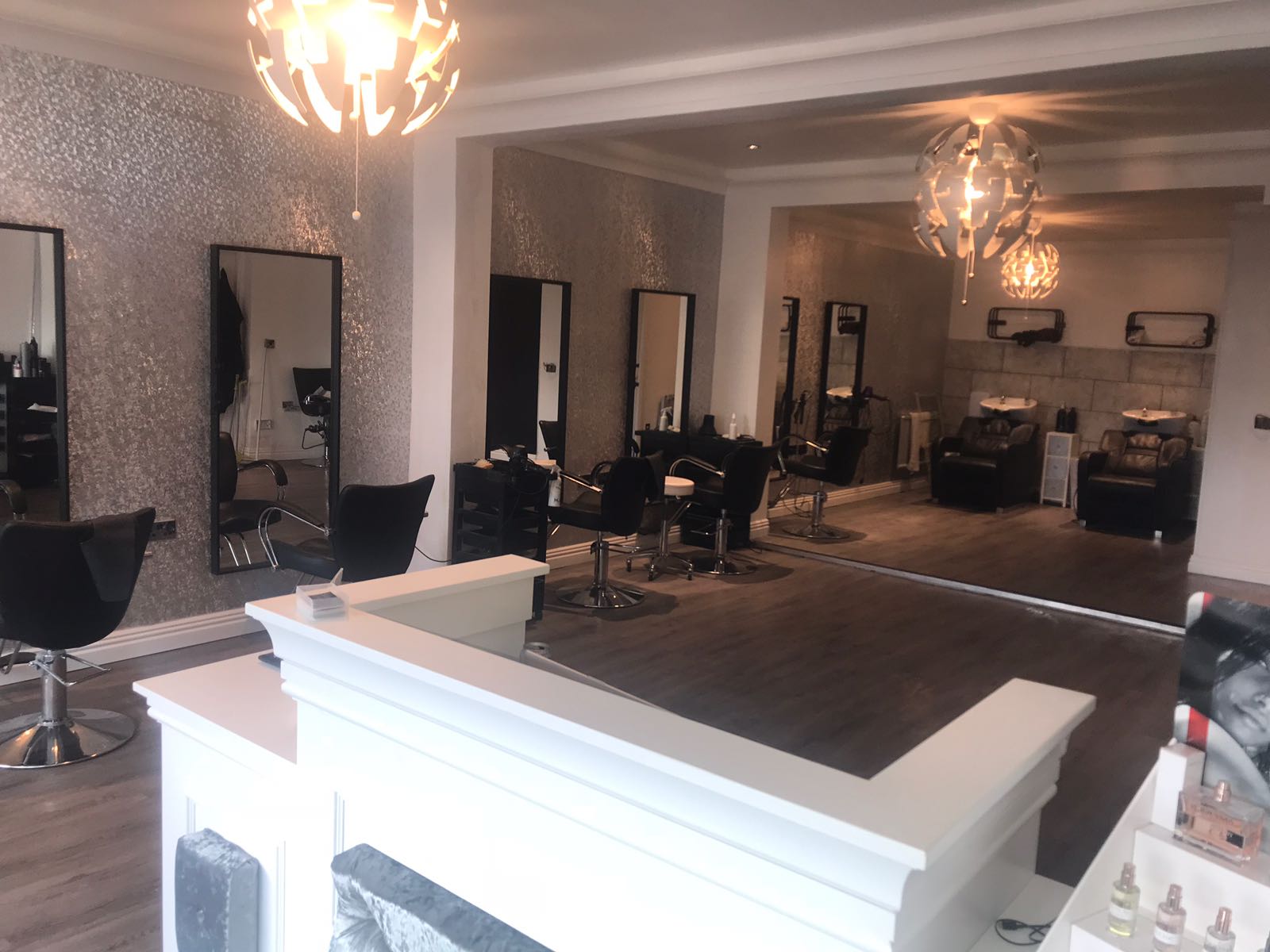 Salon 194
