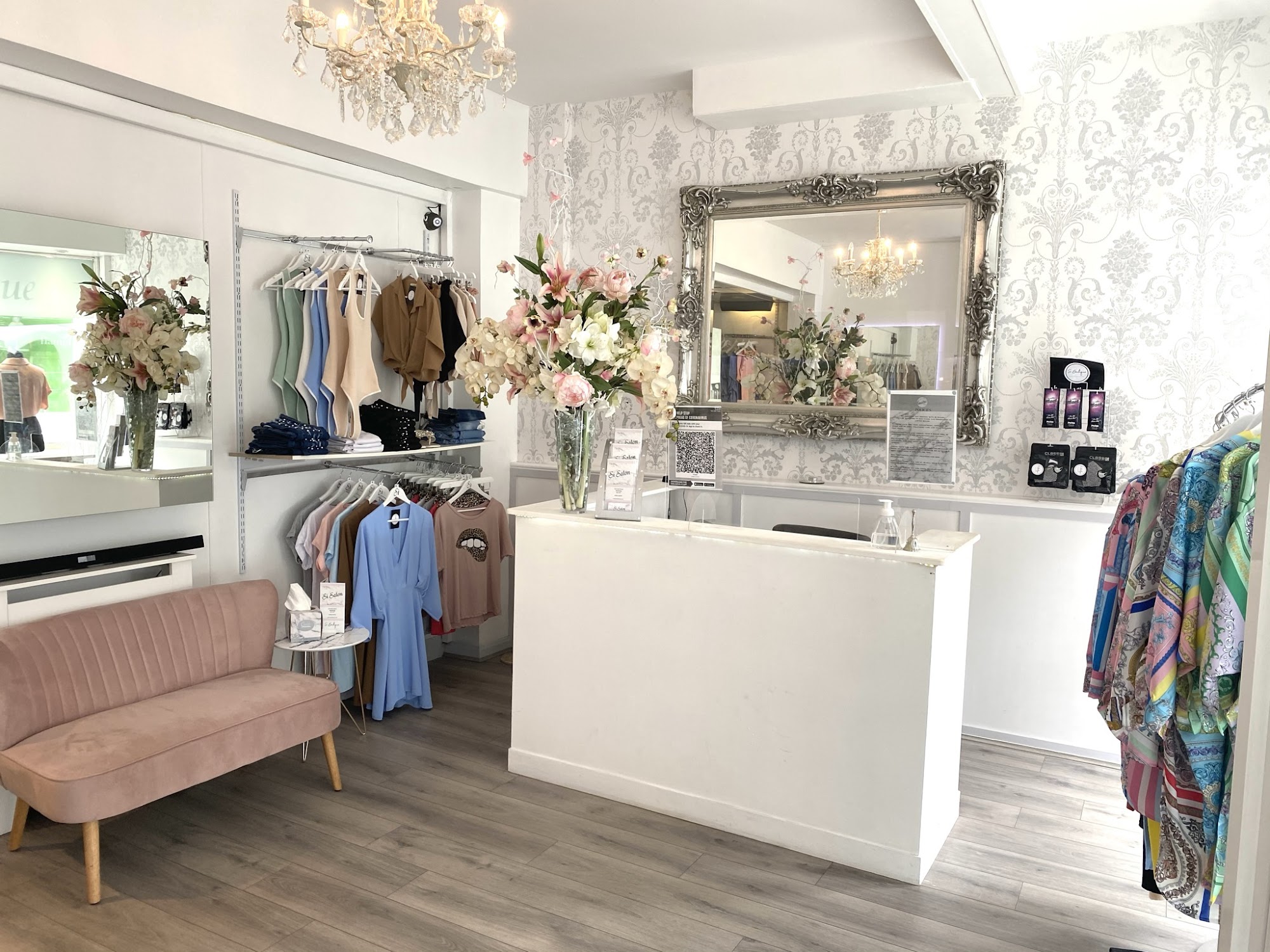 Si Salon Dorking