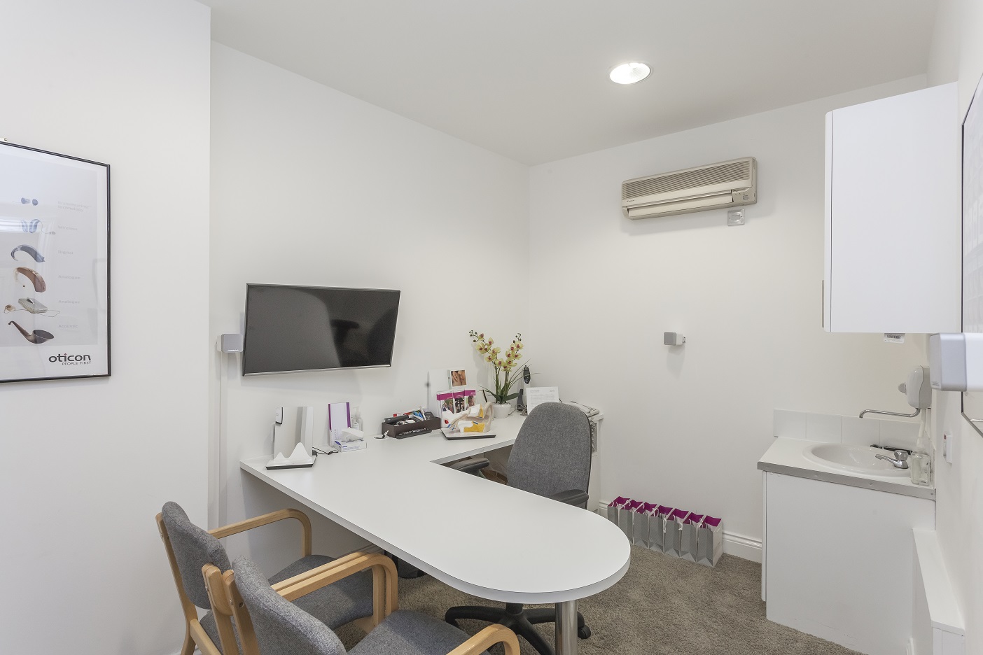 Leightons Opticians & Hearing Care