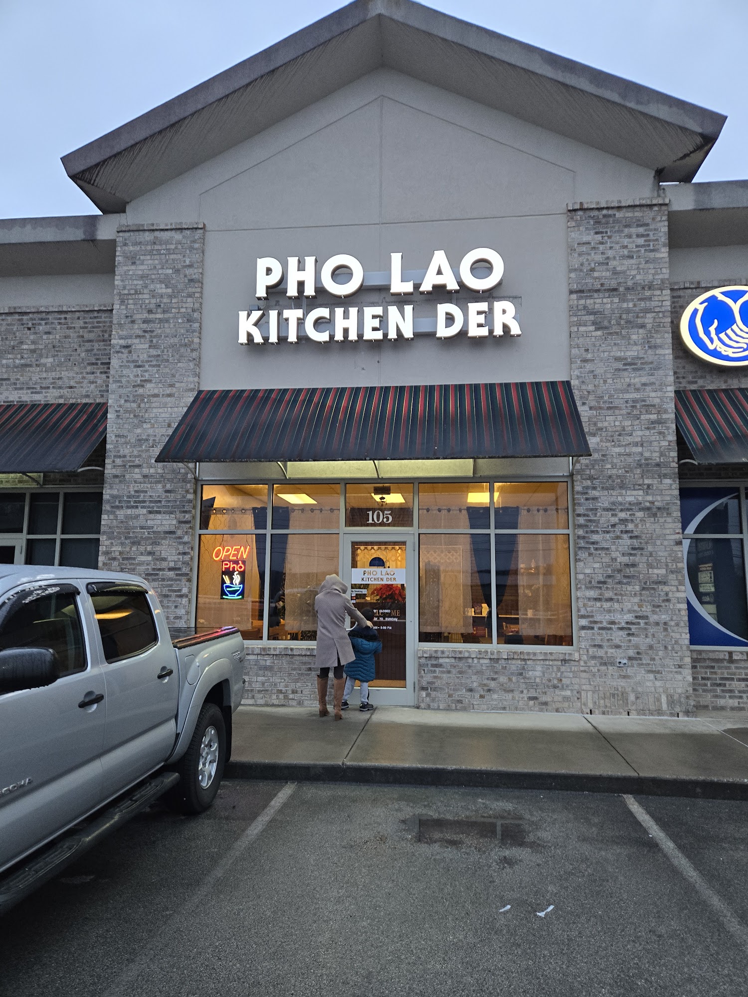 Pho Lao Kitchen Der