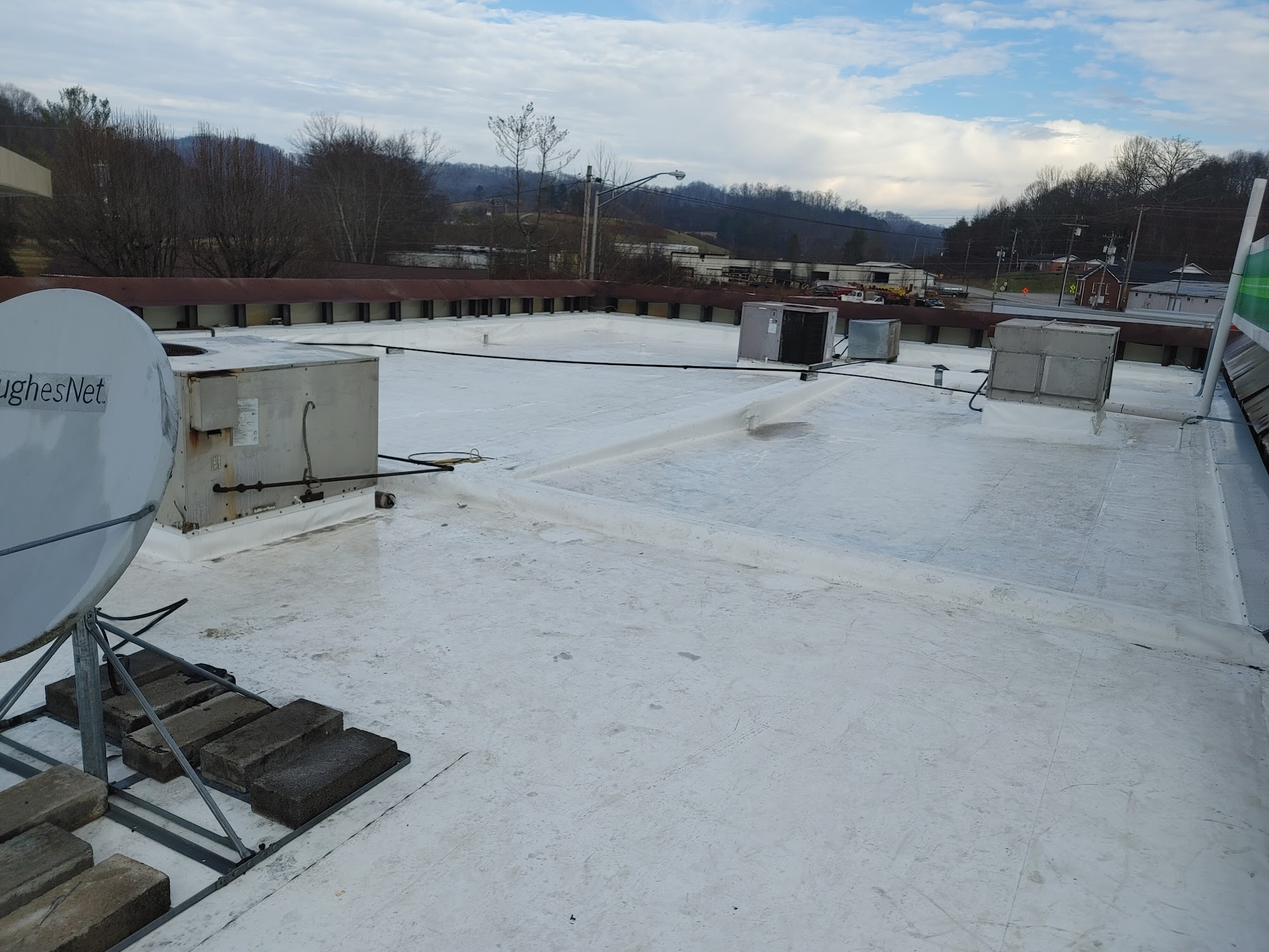 William Maxwell Roofing 111 N Indiana Ave, LaFollette Tennessee 37766