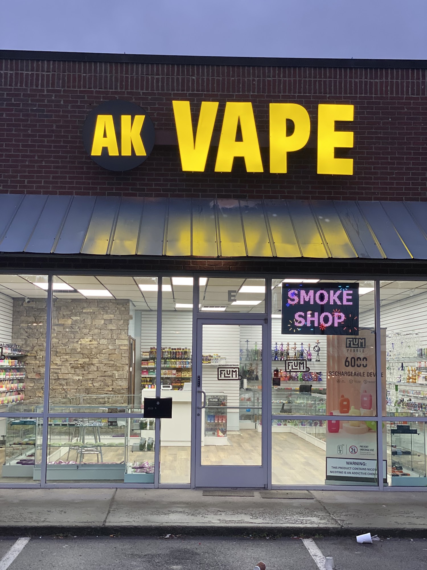 Ak VAPE ( smoke shop)