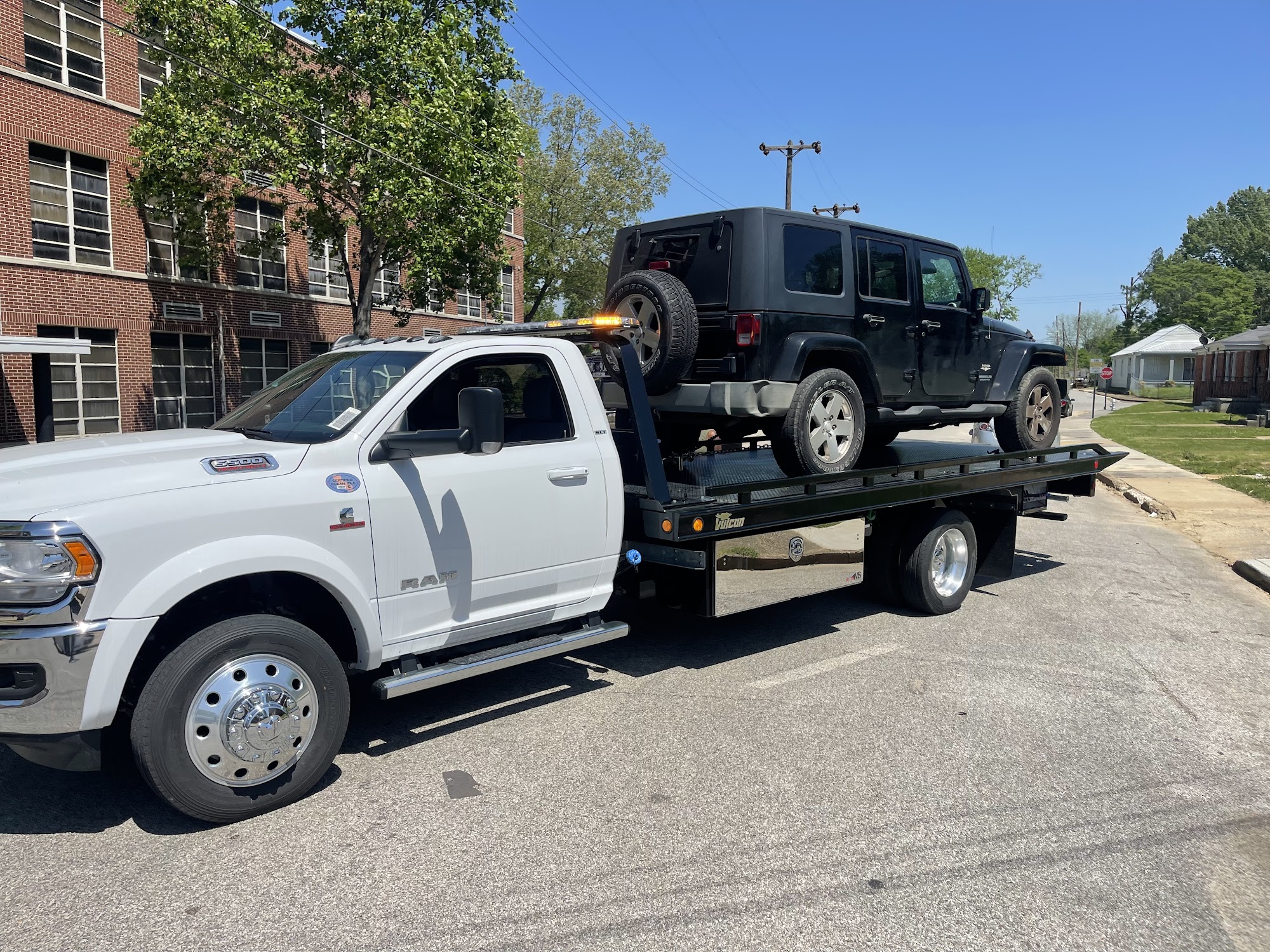 TRAC 1 TOWING & RECOVERY