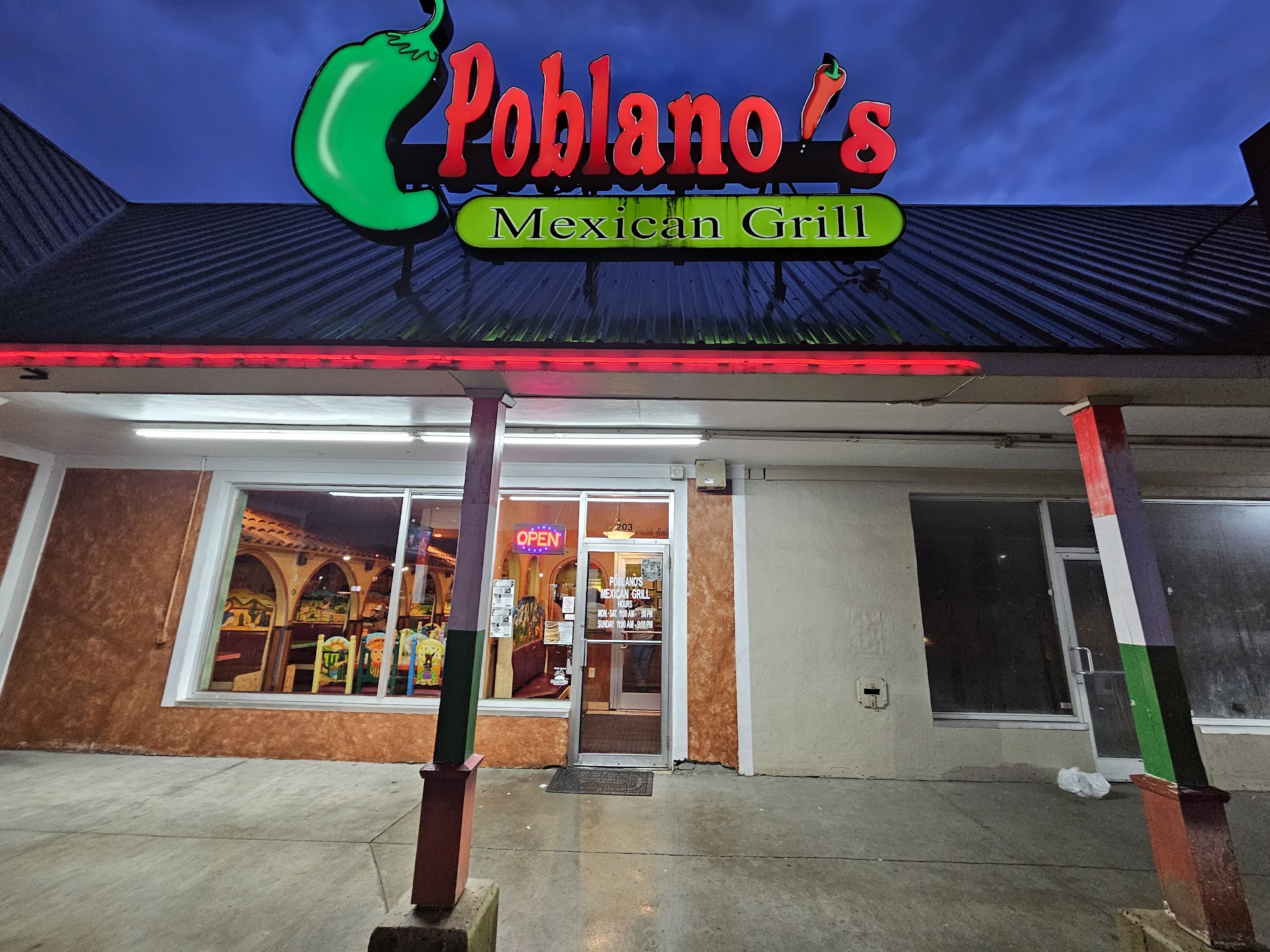 Poblanos Mexican Grill