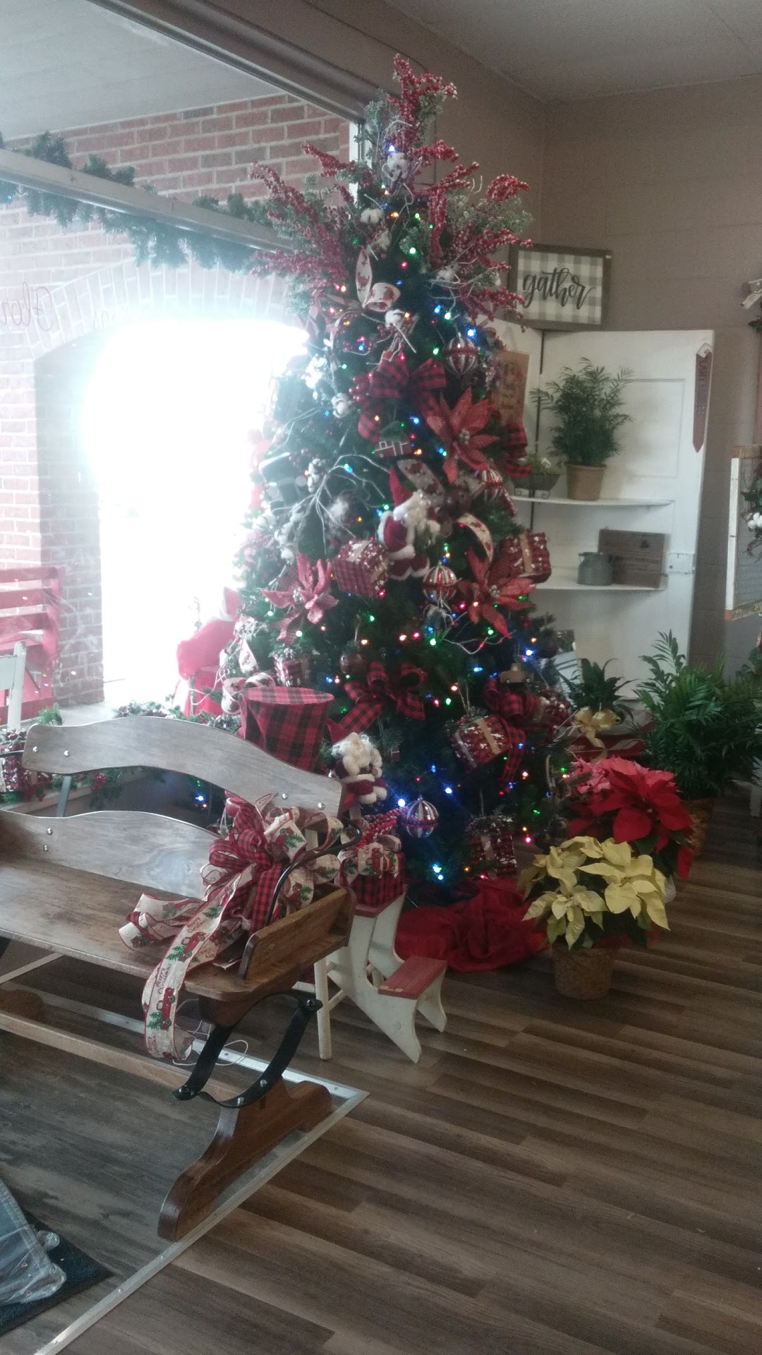 Red Boiling Springs Florist 728 Lafayette Rd, Red Boiling Springs Tennessee 37150
