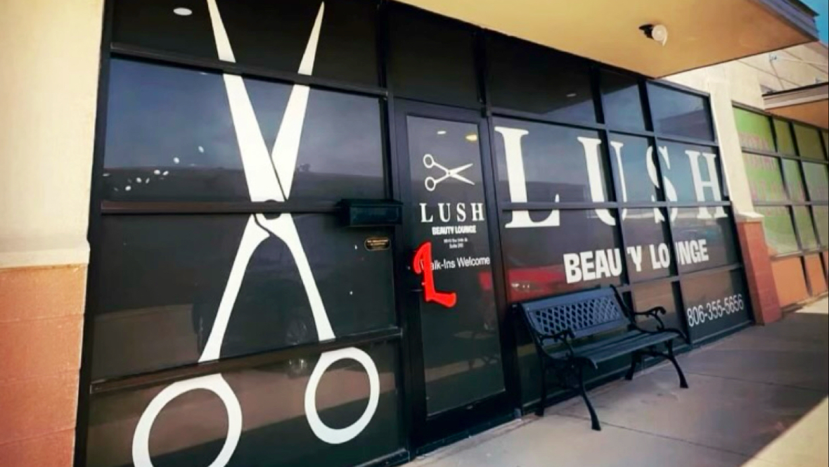 LUSH beauty Lounge