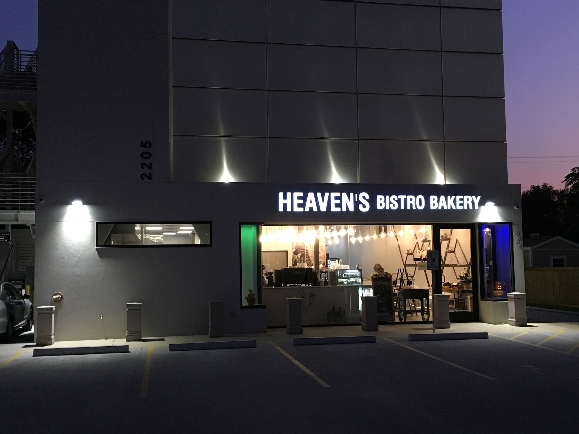 Heaven's Bistro Bakery