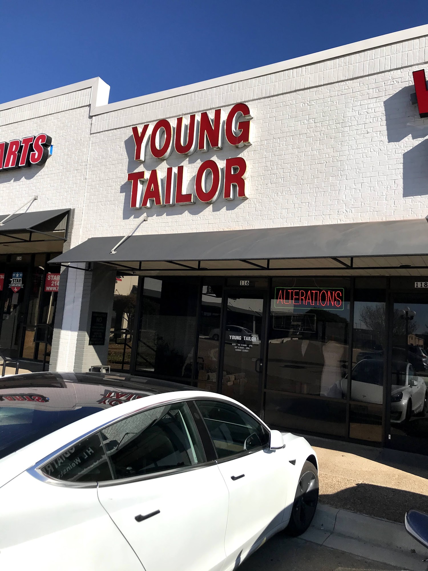 Young Tailor Shop