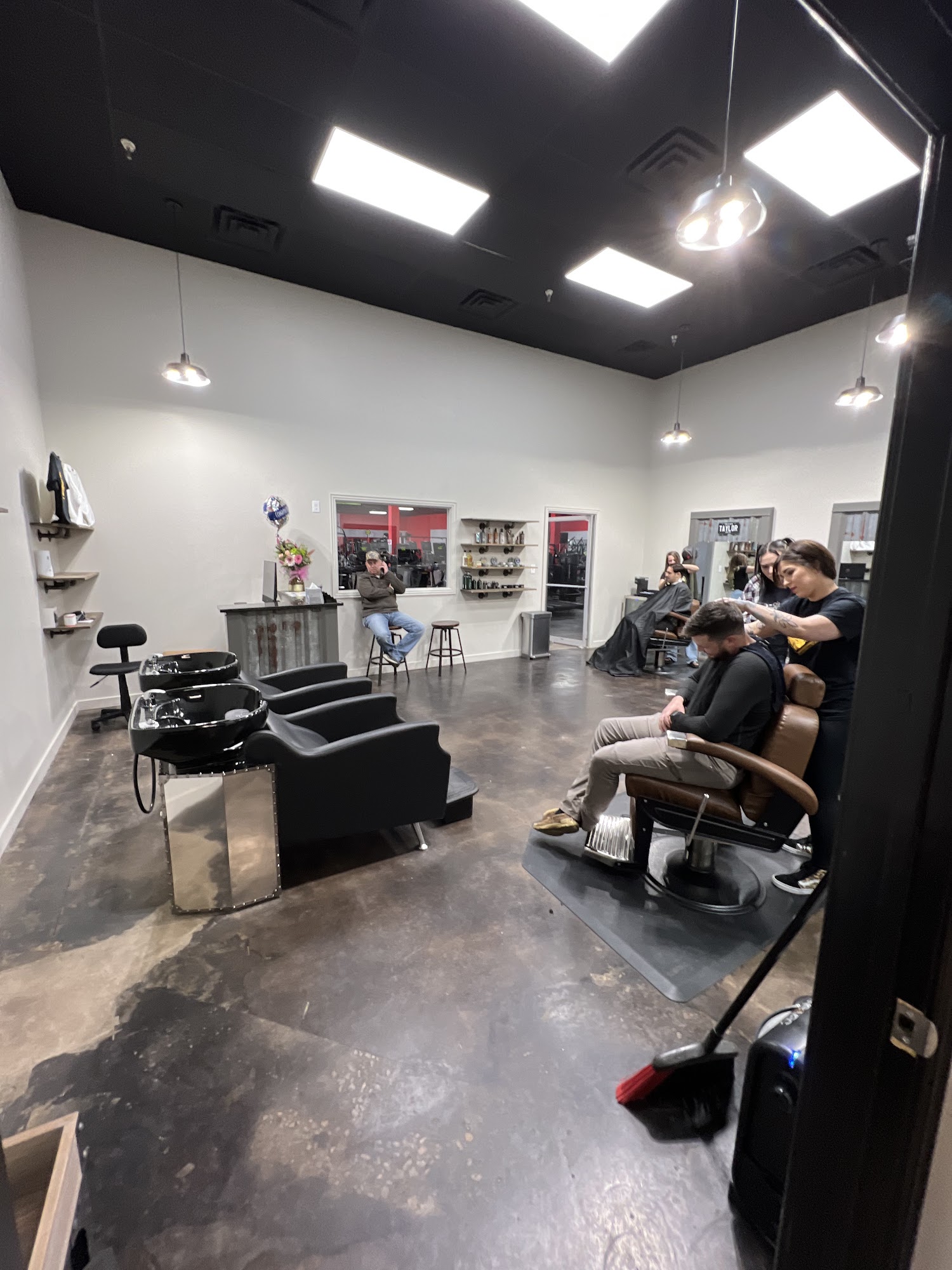 The Garage Men’s Grooming Cleburne