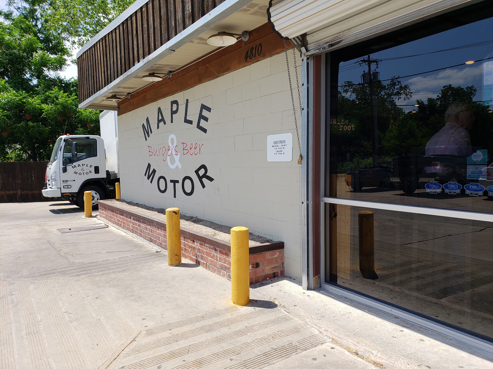 Maple & Motor