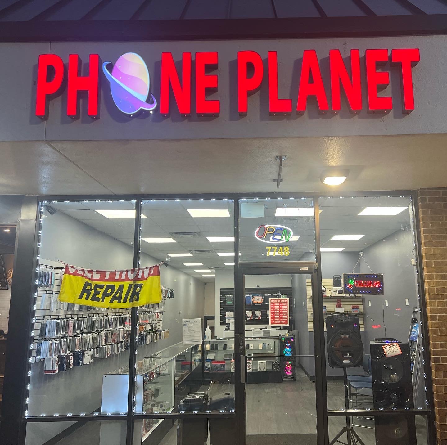 Phone planet- cellphone and computer repair