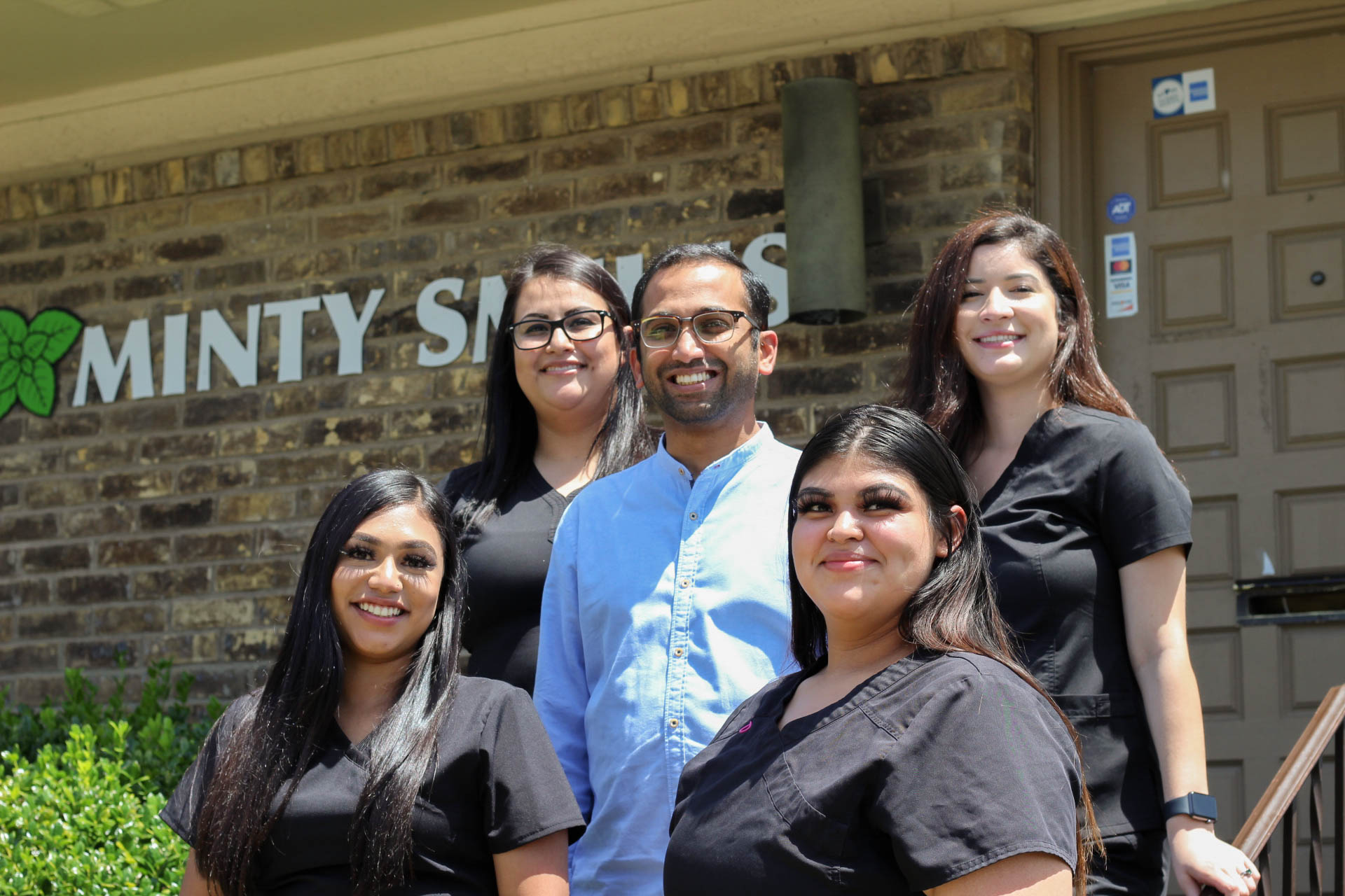 Minty Smiles: Duncanville Dentist