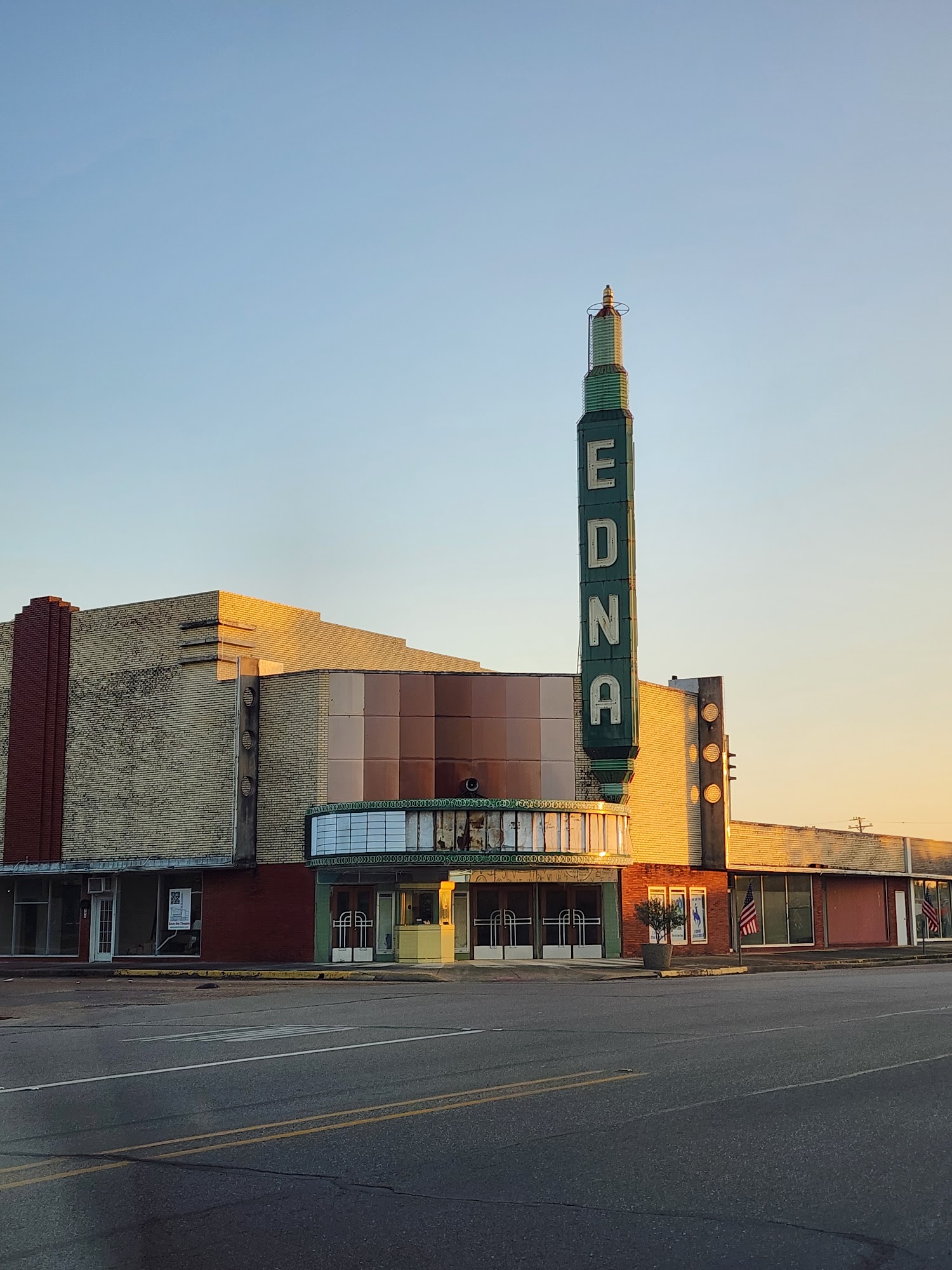 The Blooming Company 130 W Main St, Edna Texas 77957