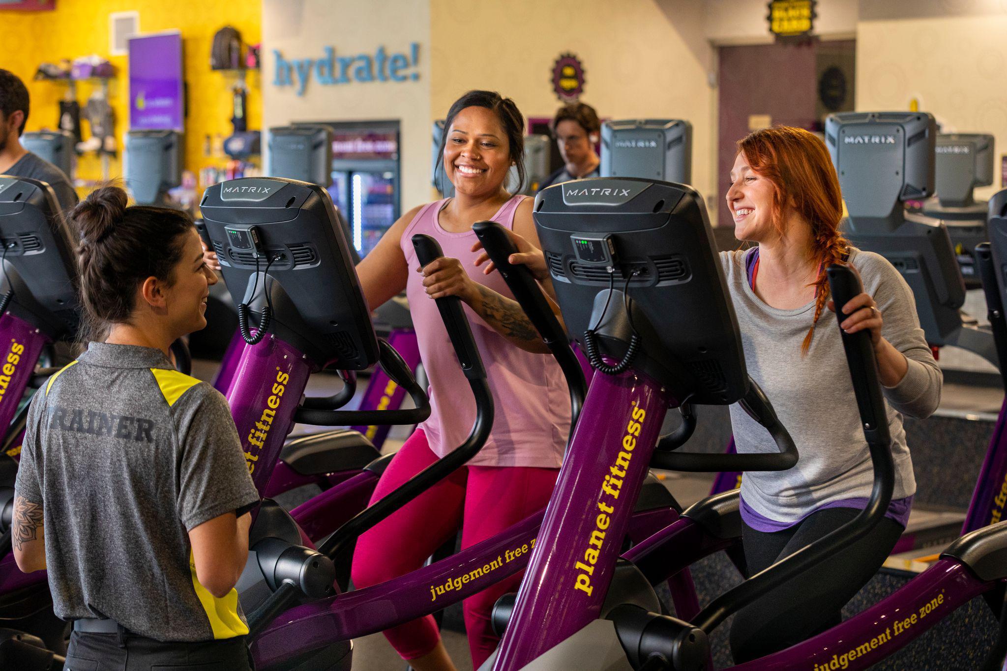 Planet Fitness 701 W Ennis Ave, Ennis Texas 75119