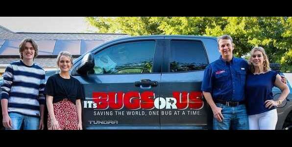 It's Bugs or Us Pest Control - Keller