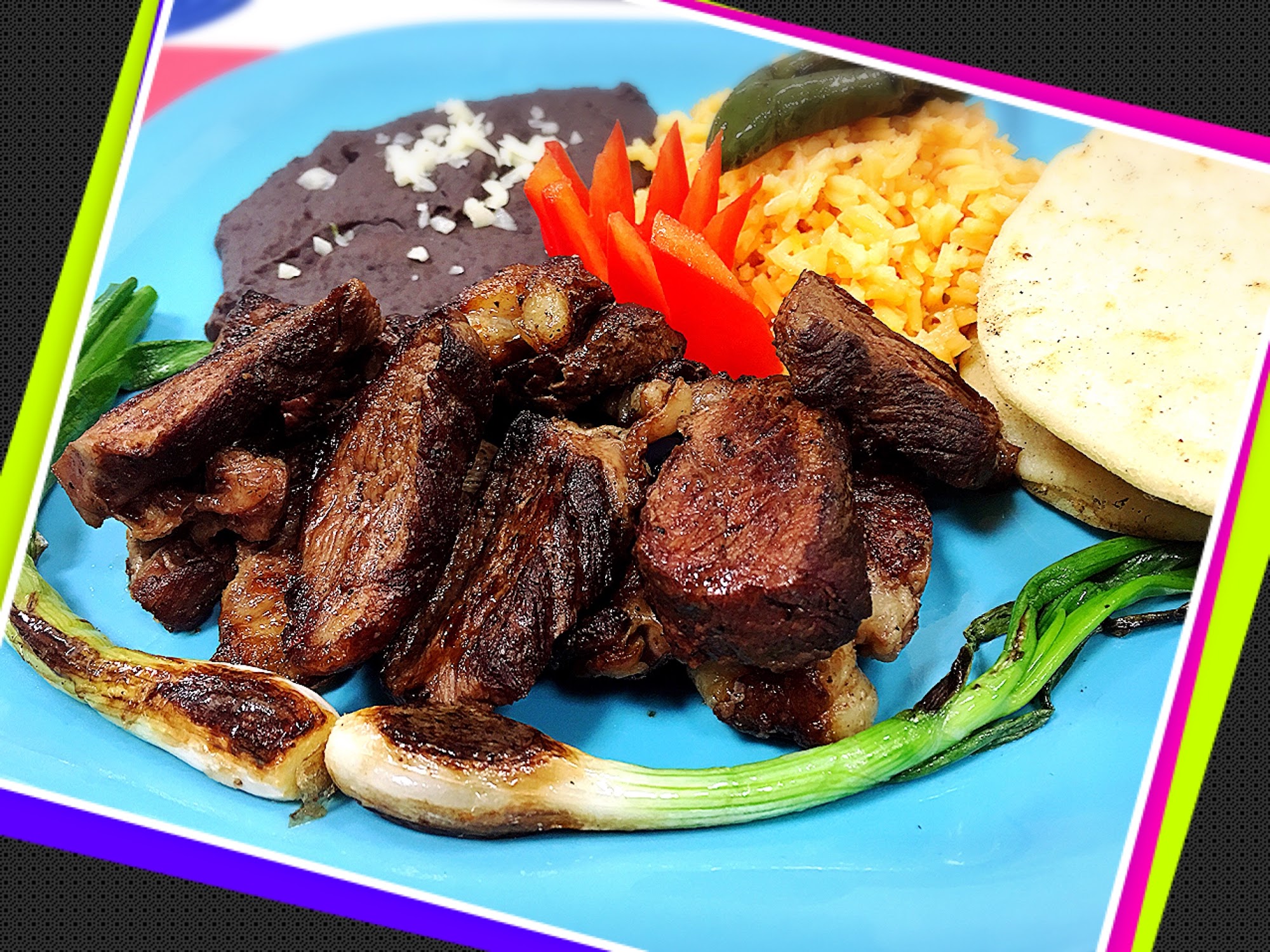 Tres Hermanas Restaurante Salvadoreño